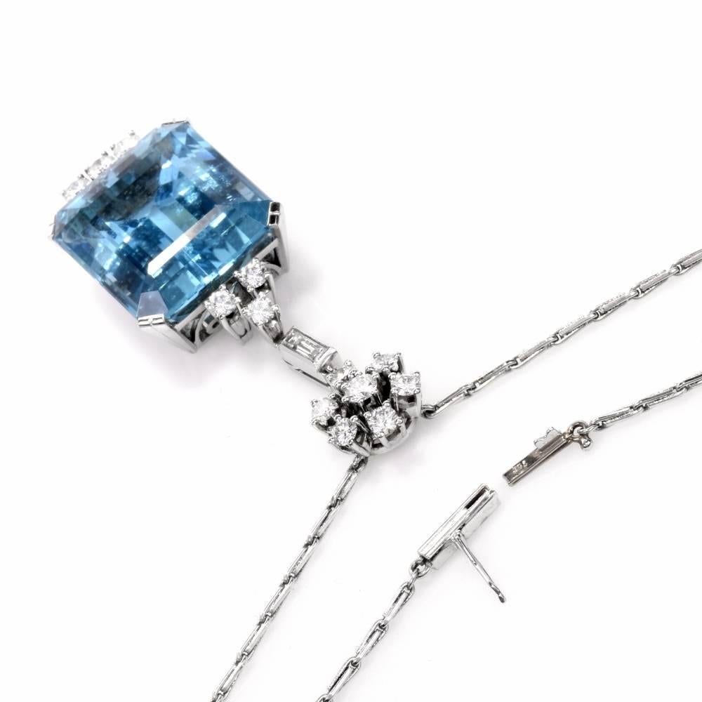 1960s Aquamarine Diamond 18 Karat Gold Pendant Necklace 2