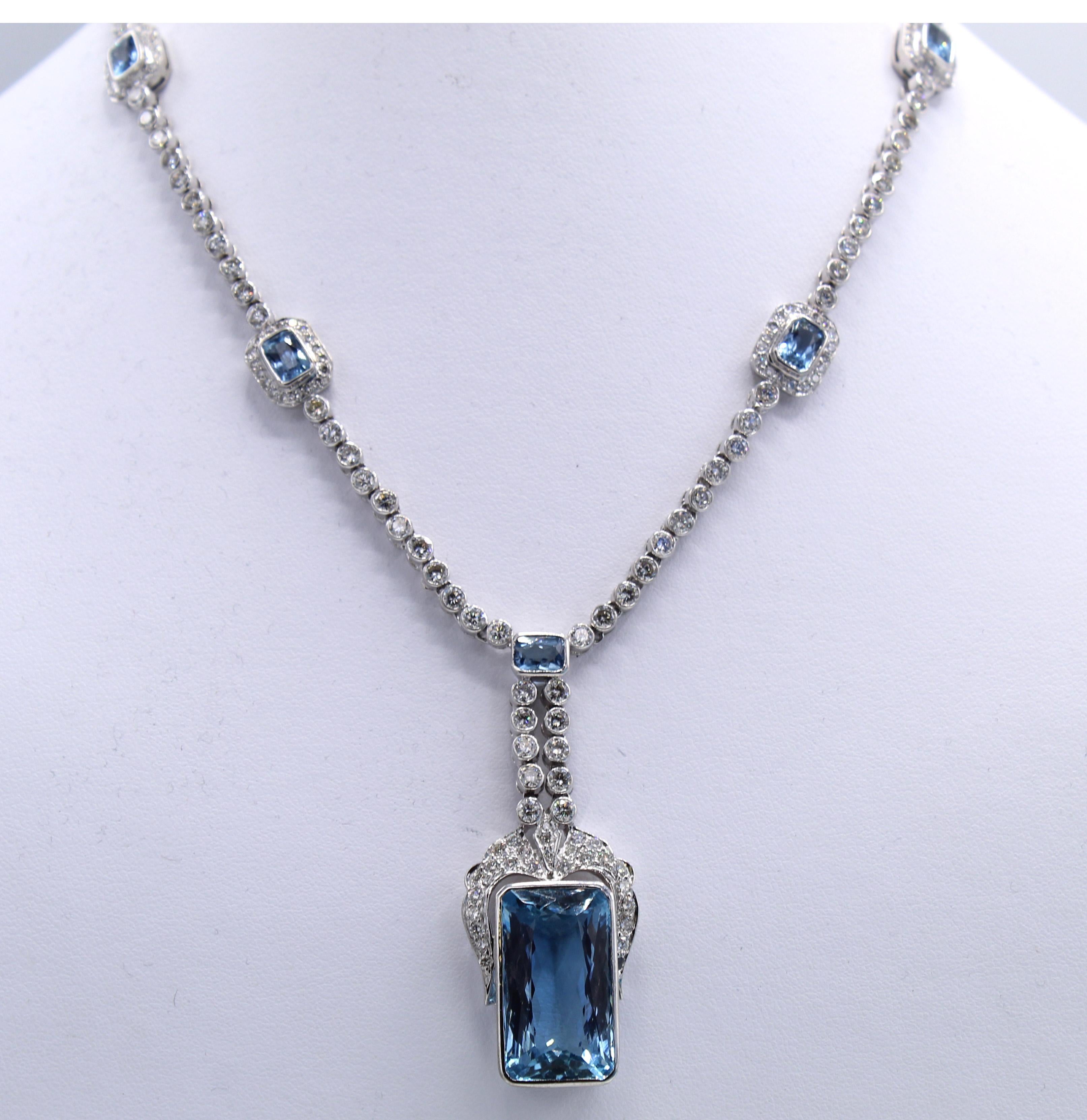 1960s Aquamarine Diamond Pendant Necklace In Excellent Condition In New York, NY