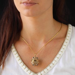 1960s Aquamarines 18 Karat Yellow Gold Spherical Pendant