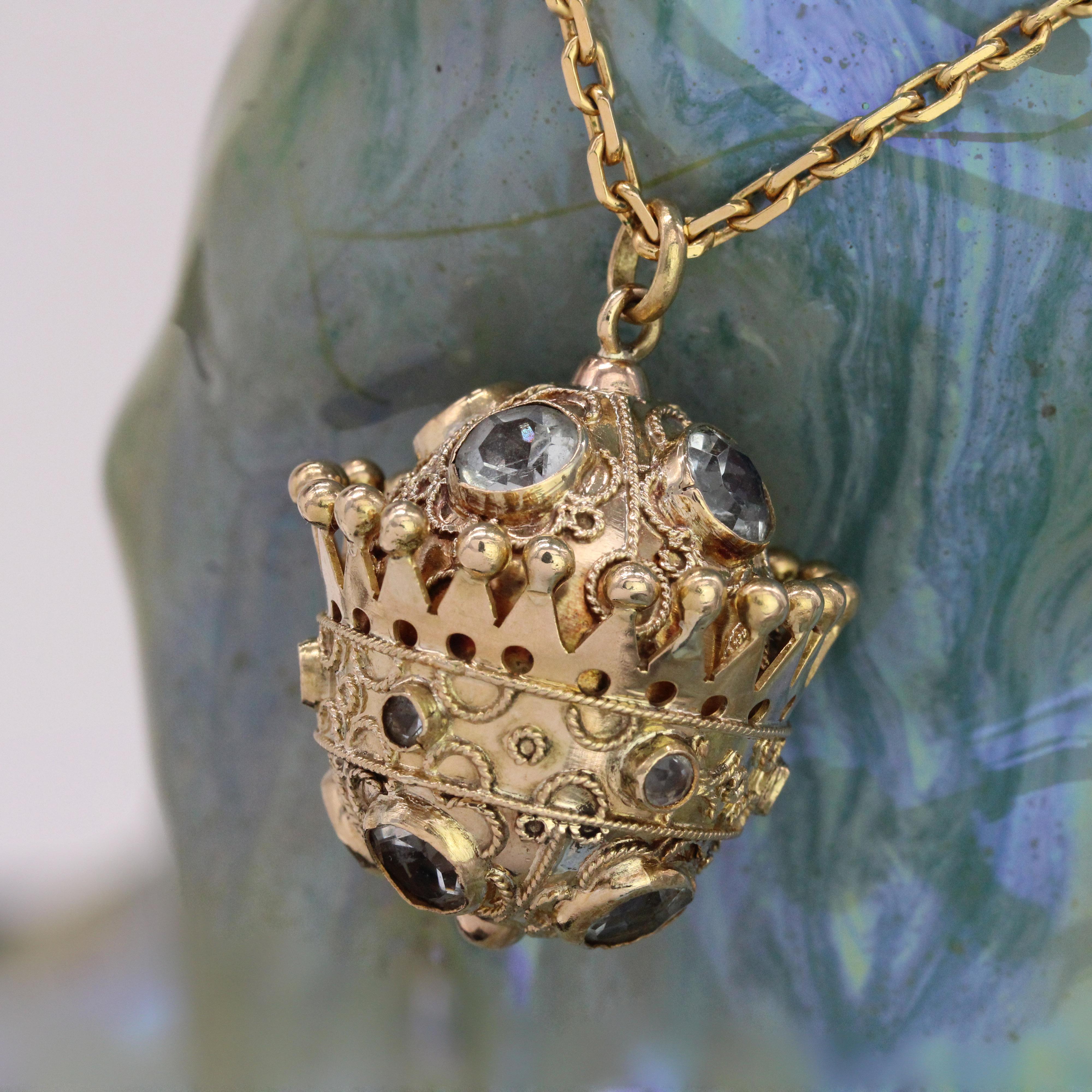 Rétro 1960 Pendentif sphérique en or jaune 18 carats avec aigues-marines en vente