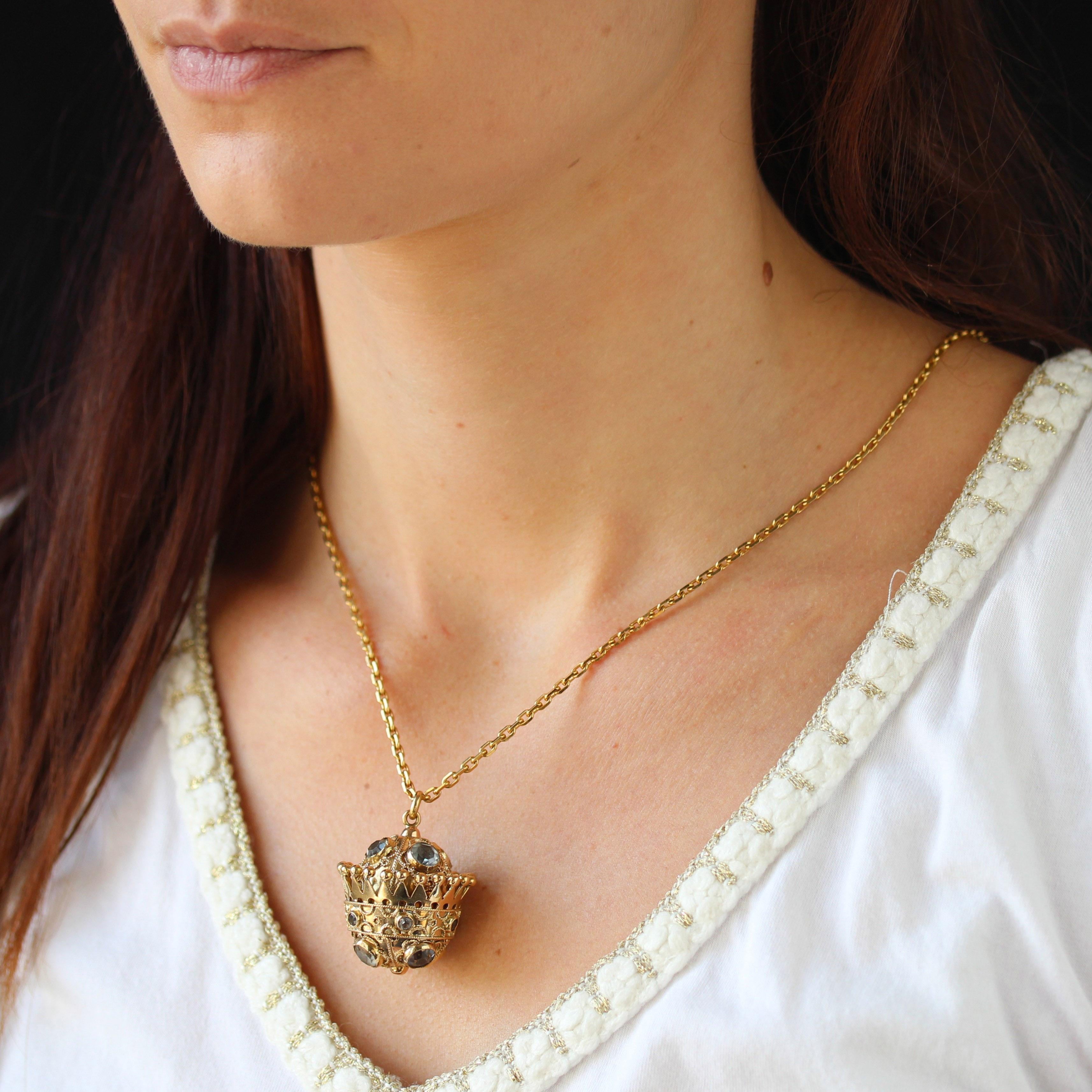 1960 Pendentif sphérique en or jaune 18 carats avec aigues-marines Pour femmes en vente