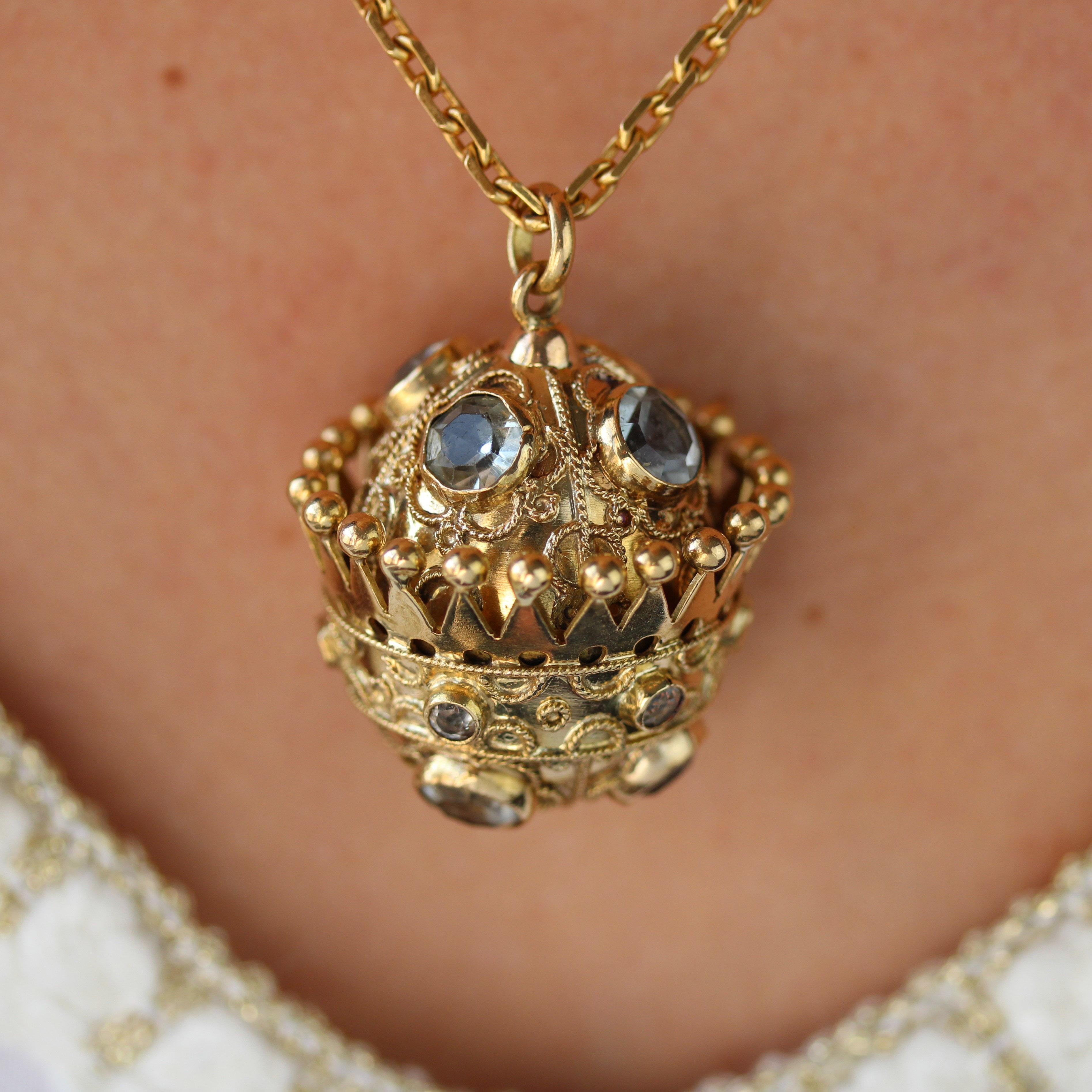 1960 Pendentif sphérique en or jaune 18 carats avec aigues-marines en vente 1