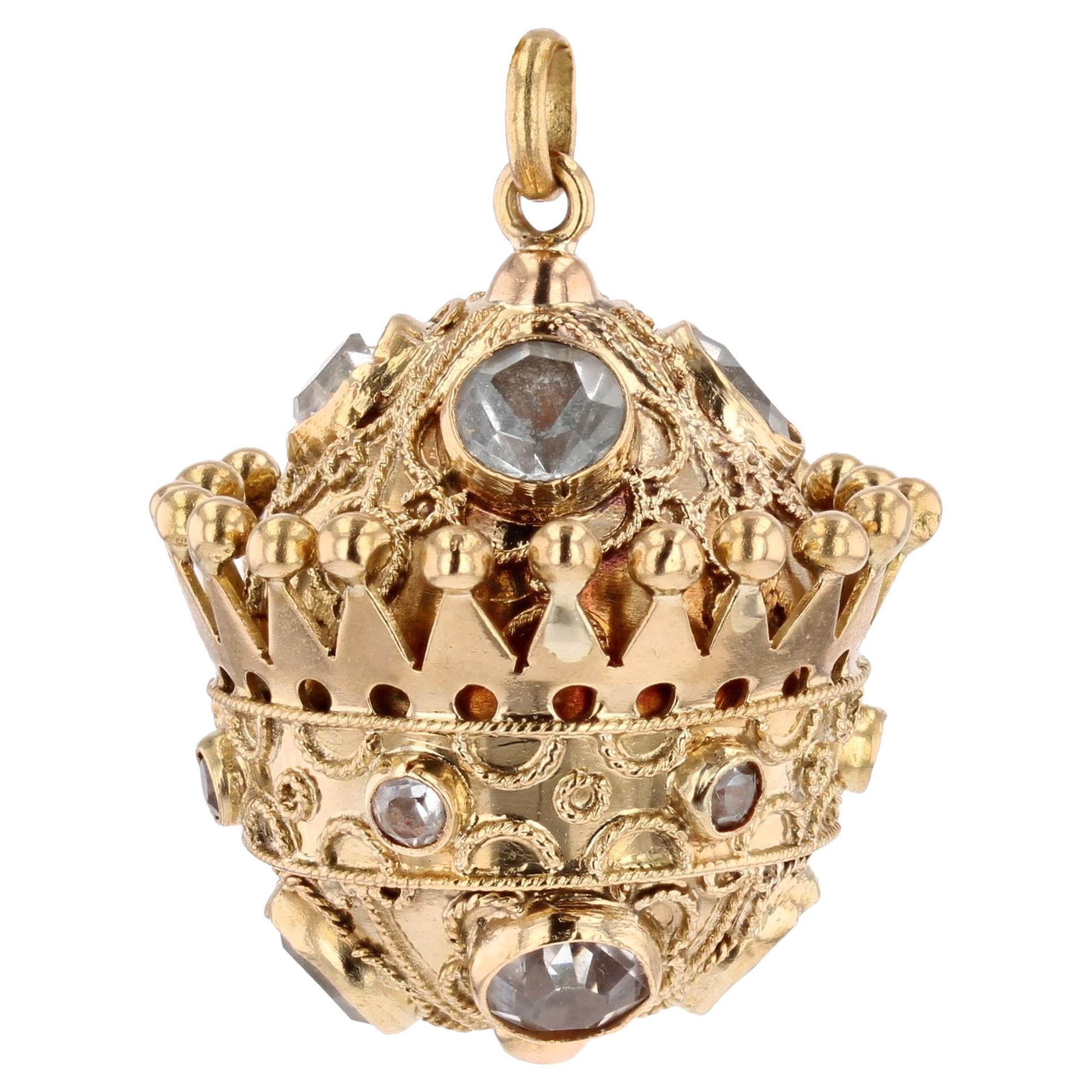 1960 Pendentif sphérique en or jaune 18 carats avec aigues-marines en vente