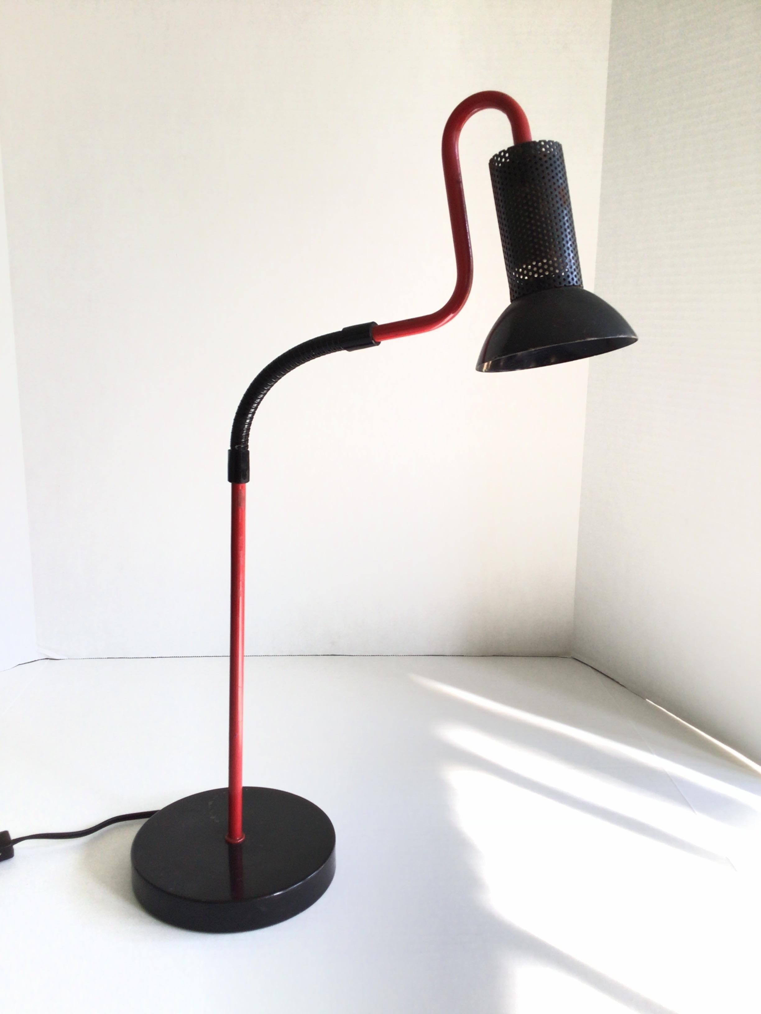 Peint Lampe de bureau à arc des années 1960 en vente