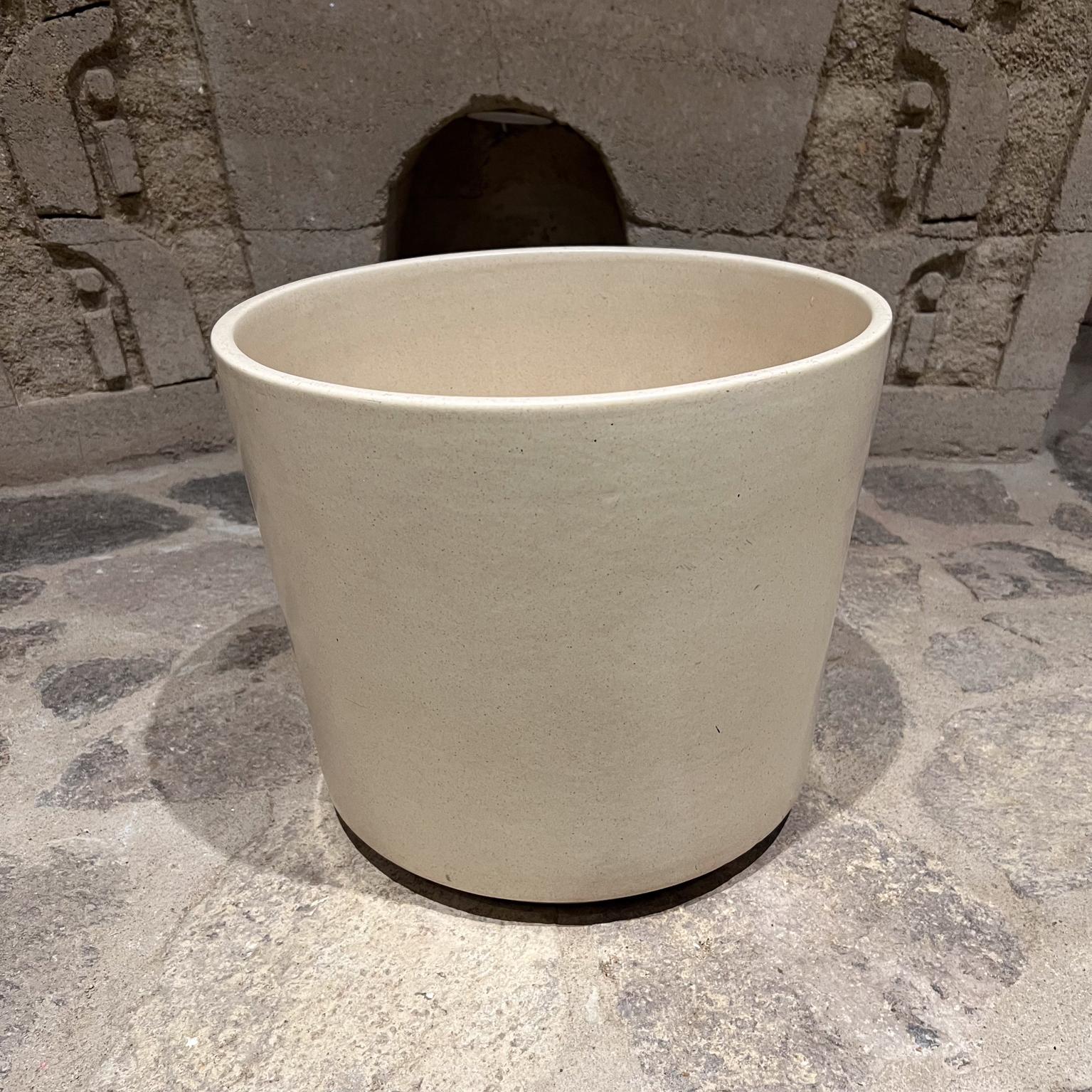 American 1960s Architectural Planter Lee's Pottery Craft Paramount California For Sale