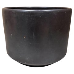 1960er Architectural Pottery Pflanzgefäß Klein Schwarz La Verne Calif