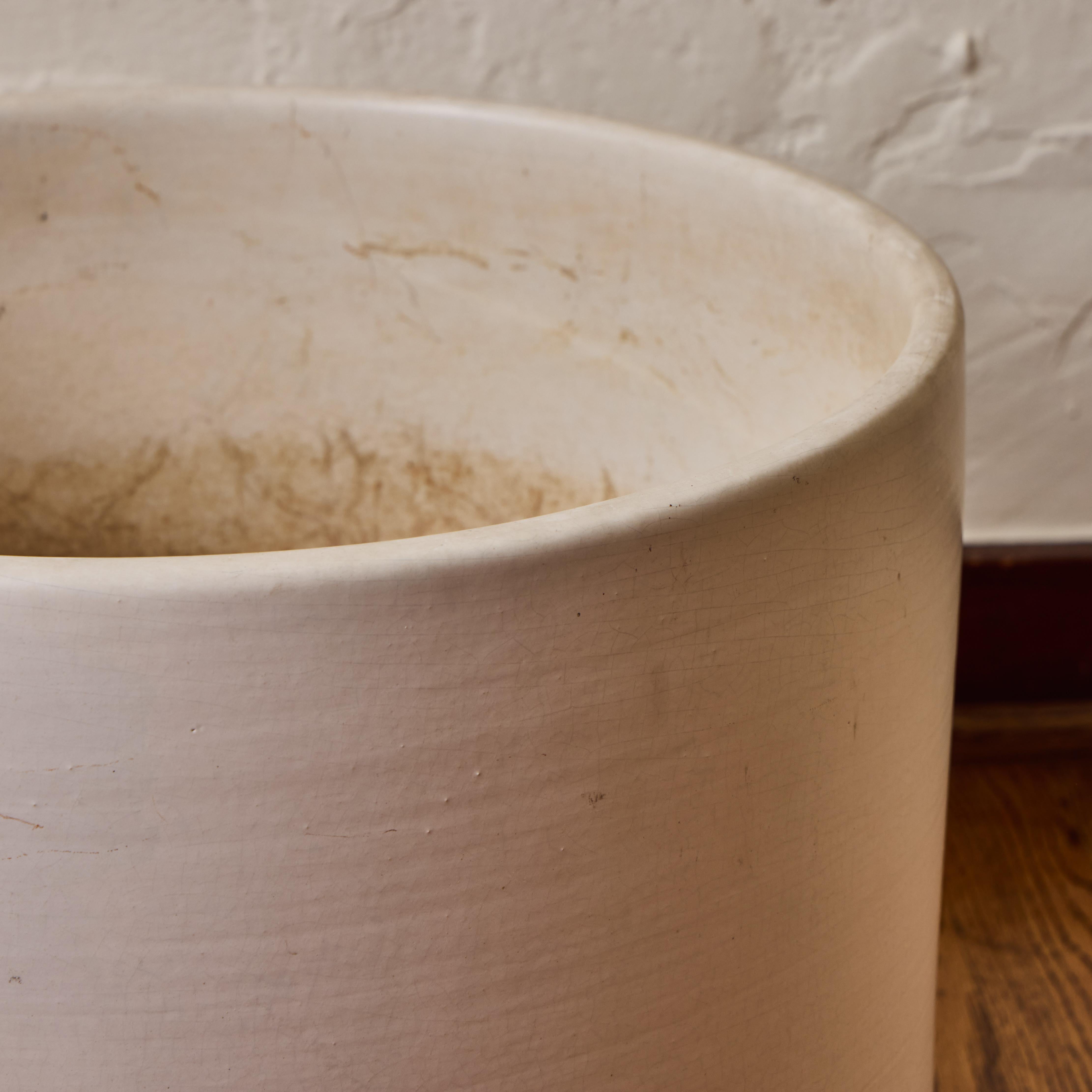 1960s Architectural Pottery White Ceramic Planter Attributed to Lagardo Tackett For Sale 2