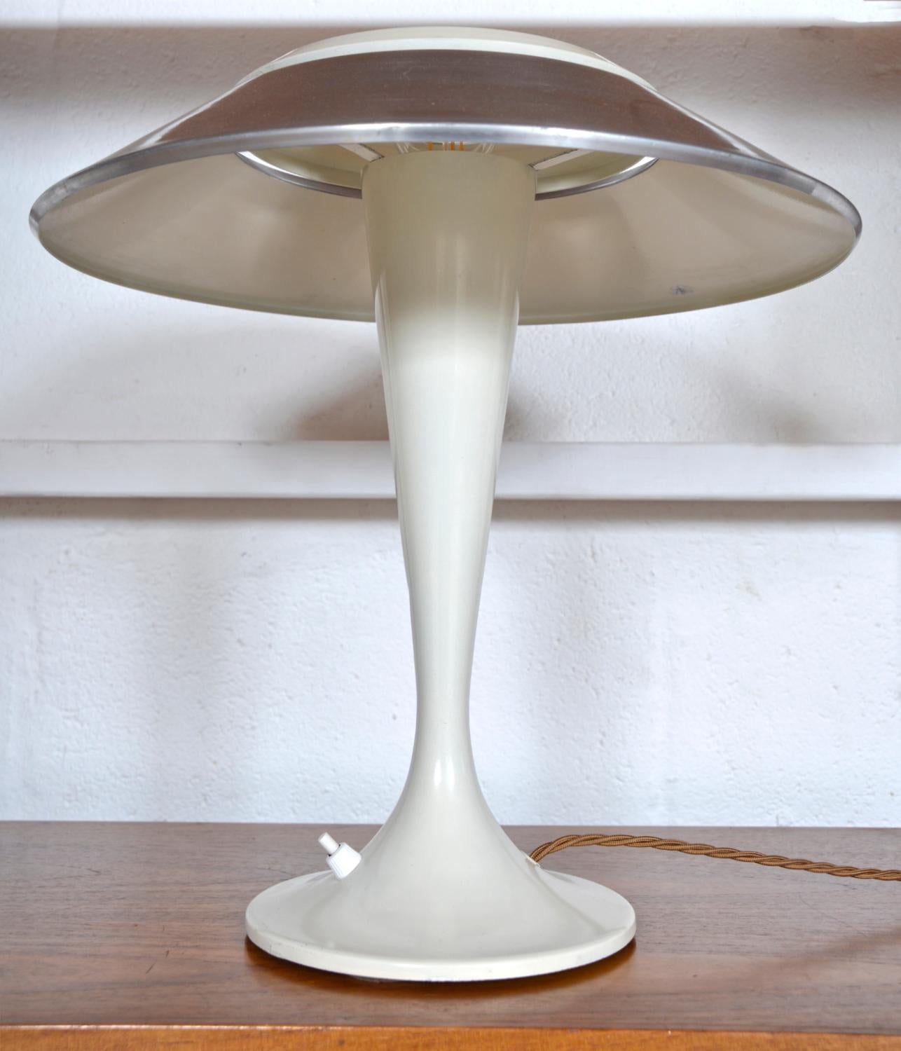 1960s Arlus French Space Age Chrome White Retro Table Desk Lamp Midcentury  In Good Condition For Sale In Sherborne, Dorset