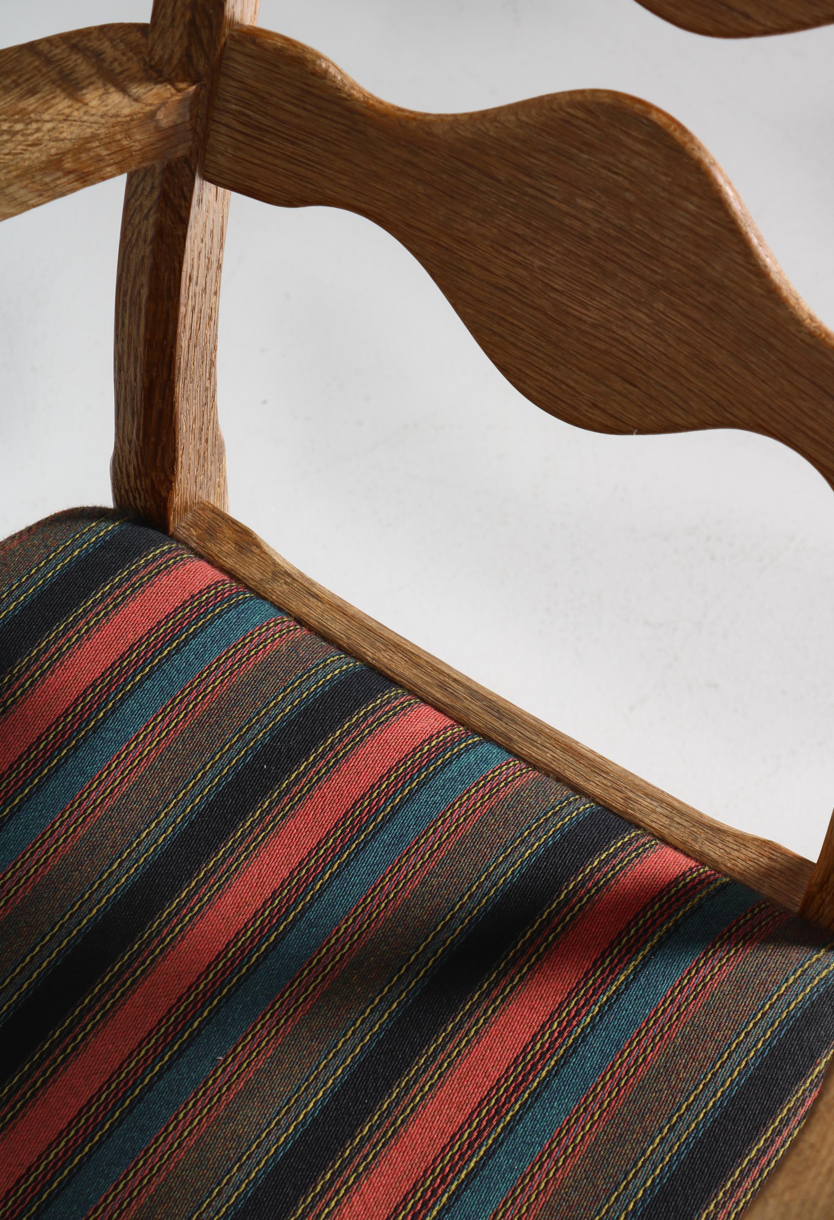 Poltrona anni '60 in Oak e tessuto di lana di Henry Kjærnulff, Modernità danese in vendita 5