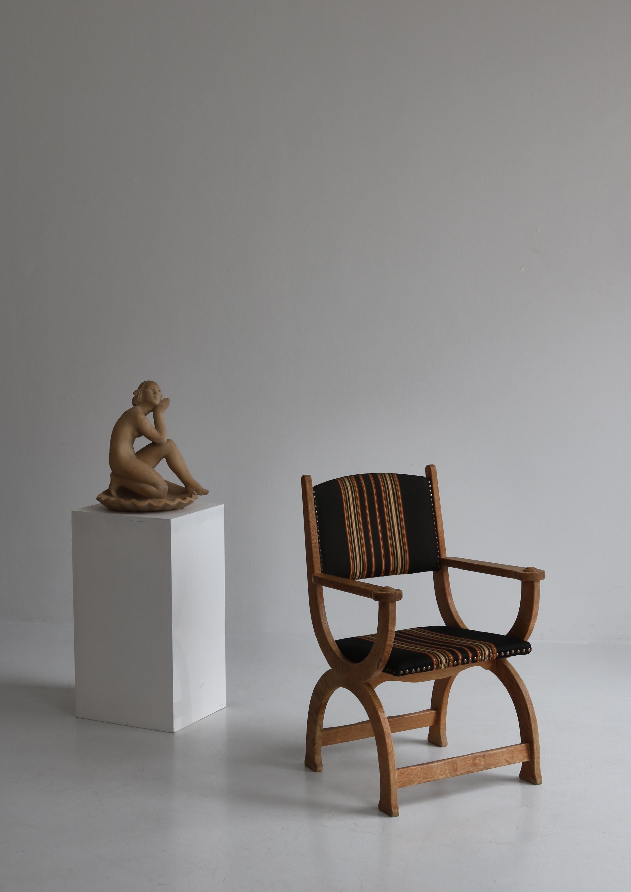 1960s, Arm Chair in Quartersawn Oak & Olmerdug by Henry Kjærnulff, Danish Modern For Sale 5