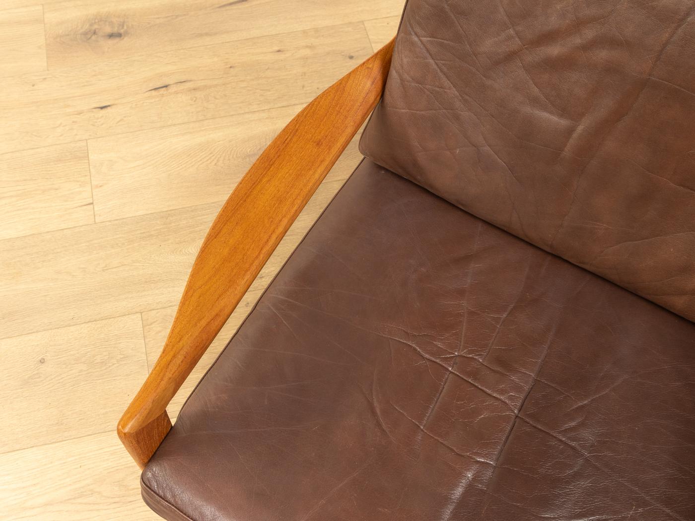 Sillón de los años 60 diseñado por Illum Wikkelsø, Made in Denmark mediados del siglo XX en venta