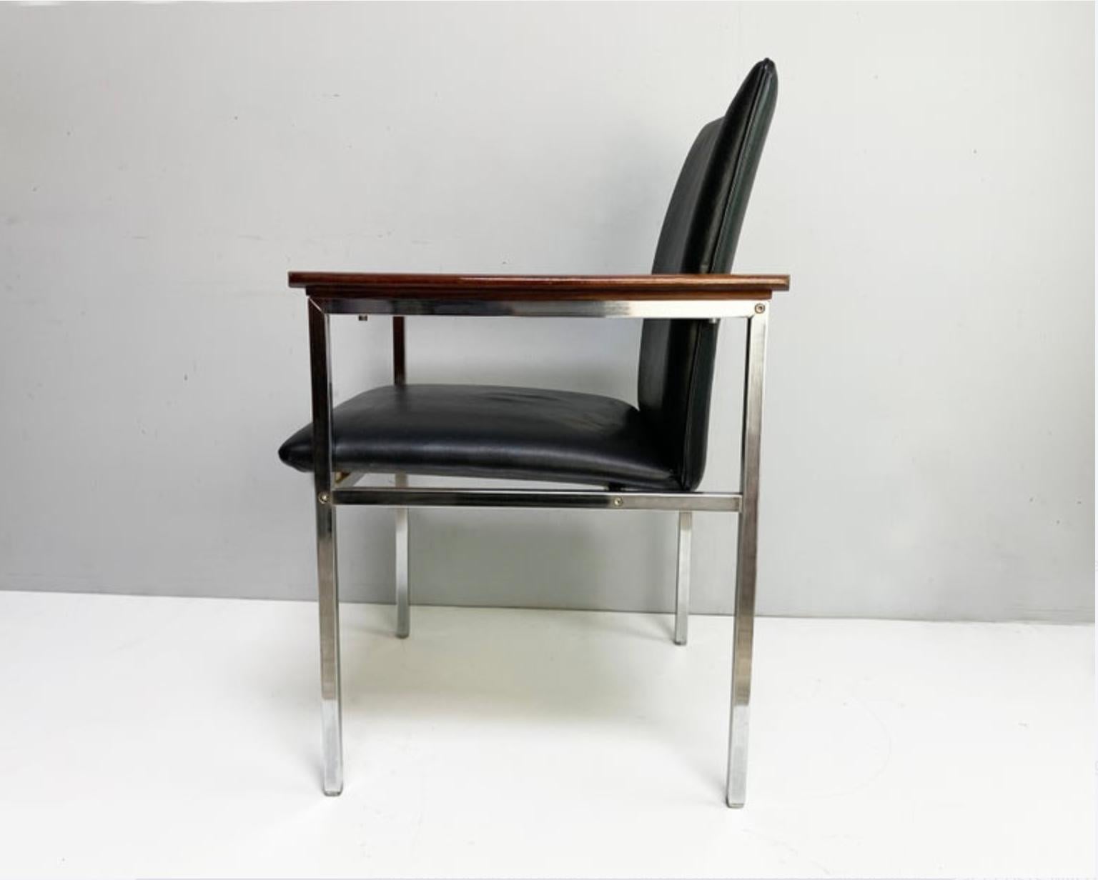 The price listed is for one chair.
There are 5 chairs available.

Scandinavian Mid-Century Modern armchair. Designed by renowned Swedish designer Sigvard Bernadotte and produced by Danish manufacturer France & Son. A chromed steel frame with