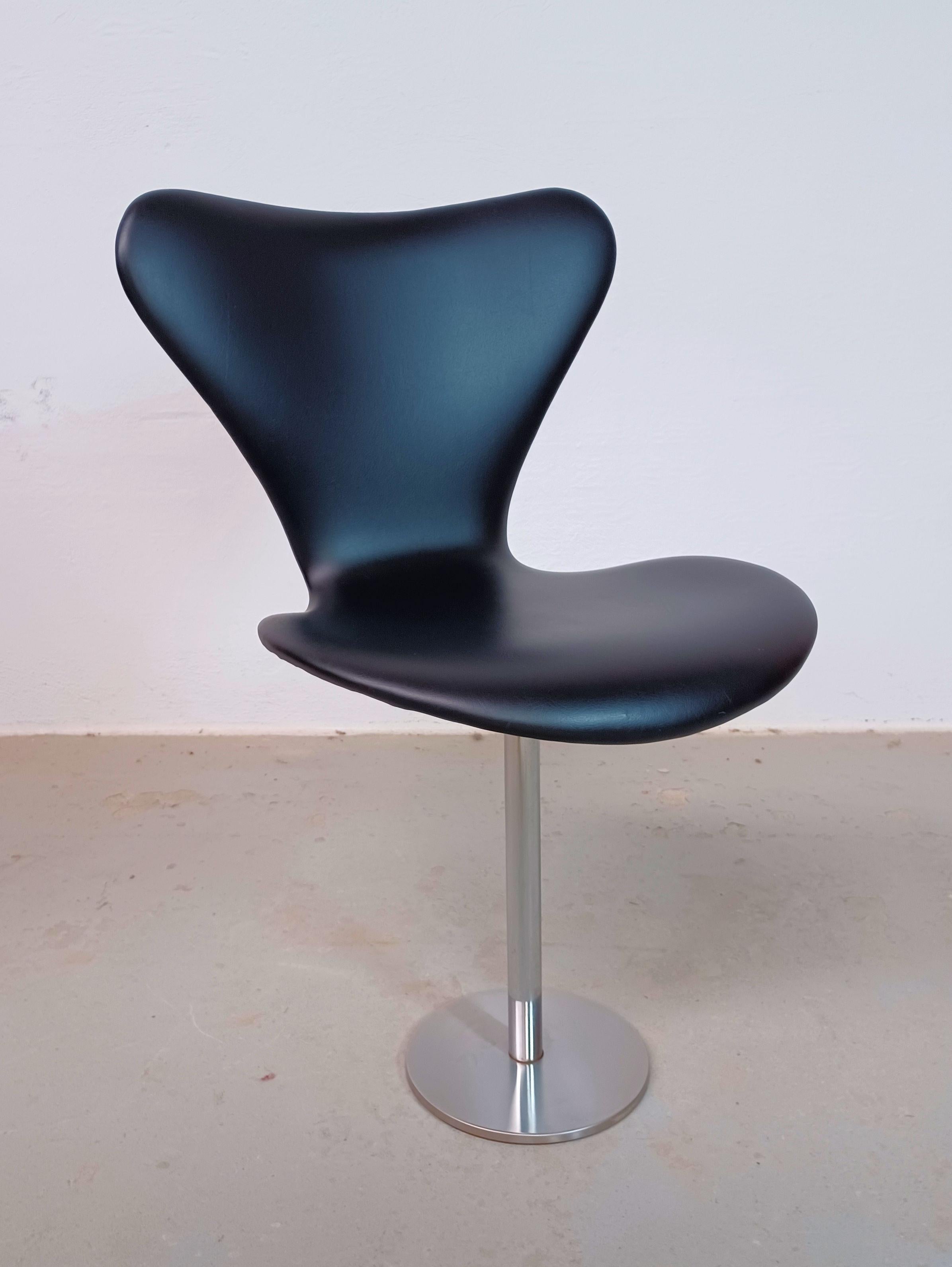 Sillas de auditorio Arne Jacobsen Butterfly, años 60, de Fritz Hansen en venta 2