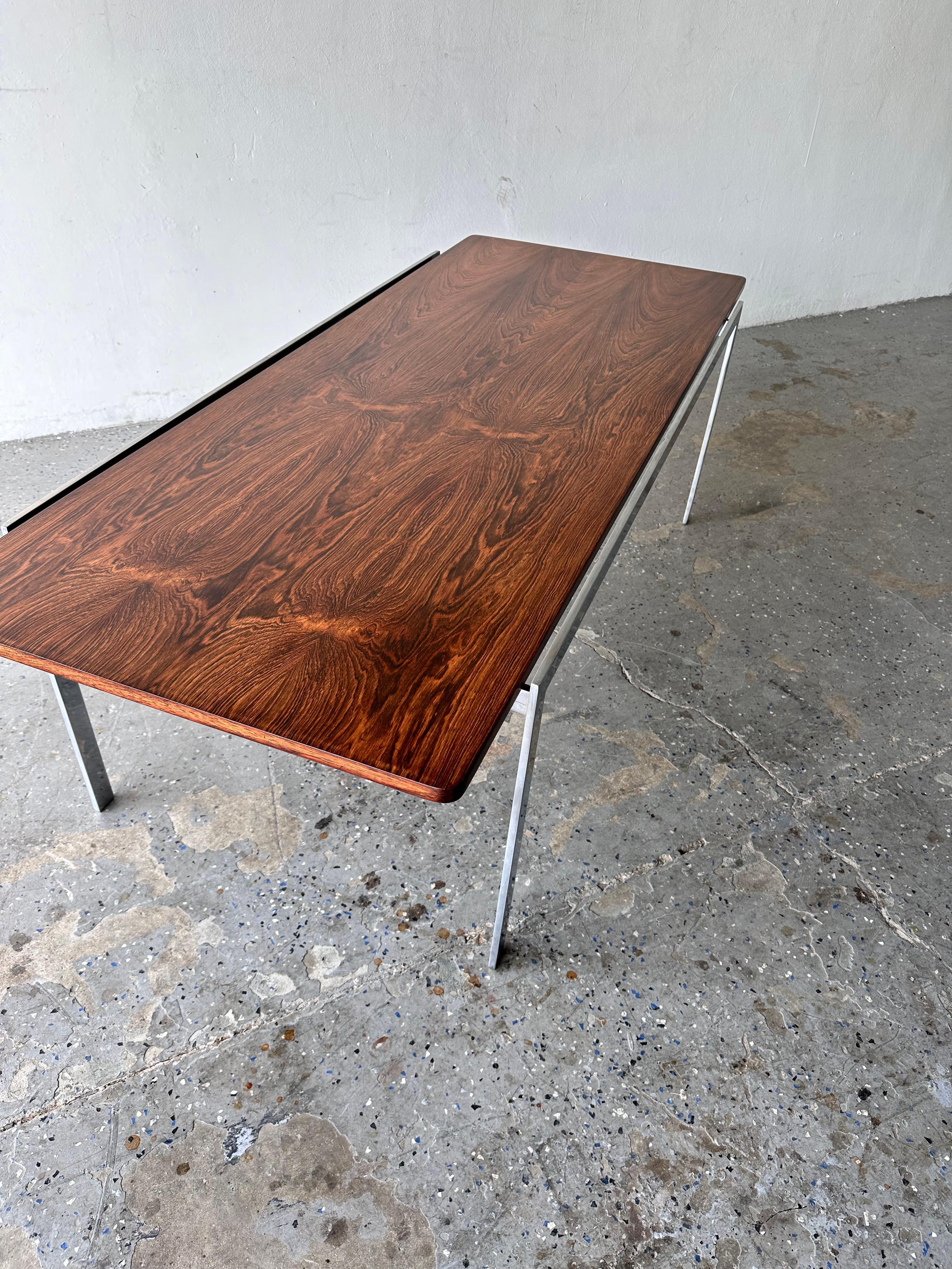 1960’s Arne Jacobsen for Fritz Hansen 3051 Rosewood Coffee Table For Sale 5