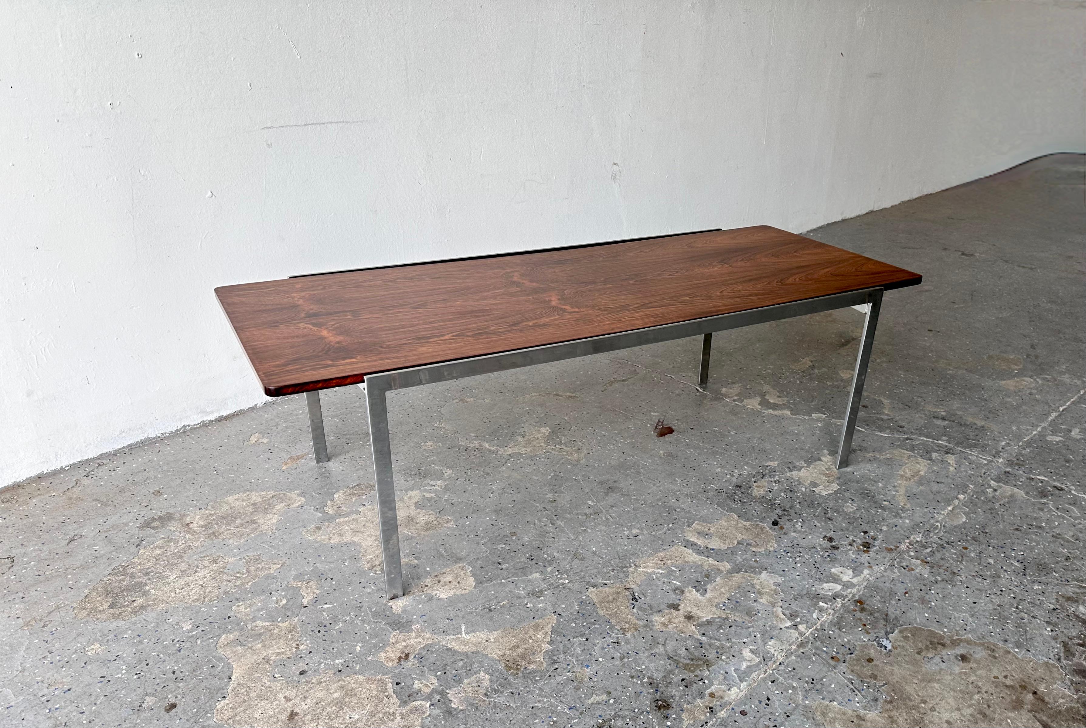 1960’s Arne Jacobsen for Fritz Hansen 3051 Rosewood Coffee Table For Sale 8
