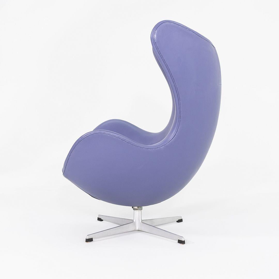 Silla Egg Lounge de Arne Jacobsen para Fritz Hansen, morada, años 60 en Bueno estado para la venta en Philadelphia, PA