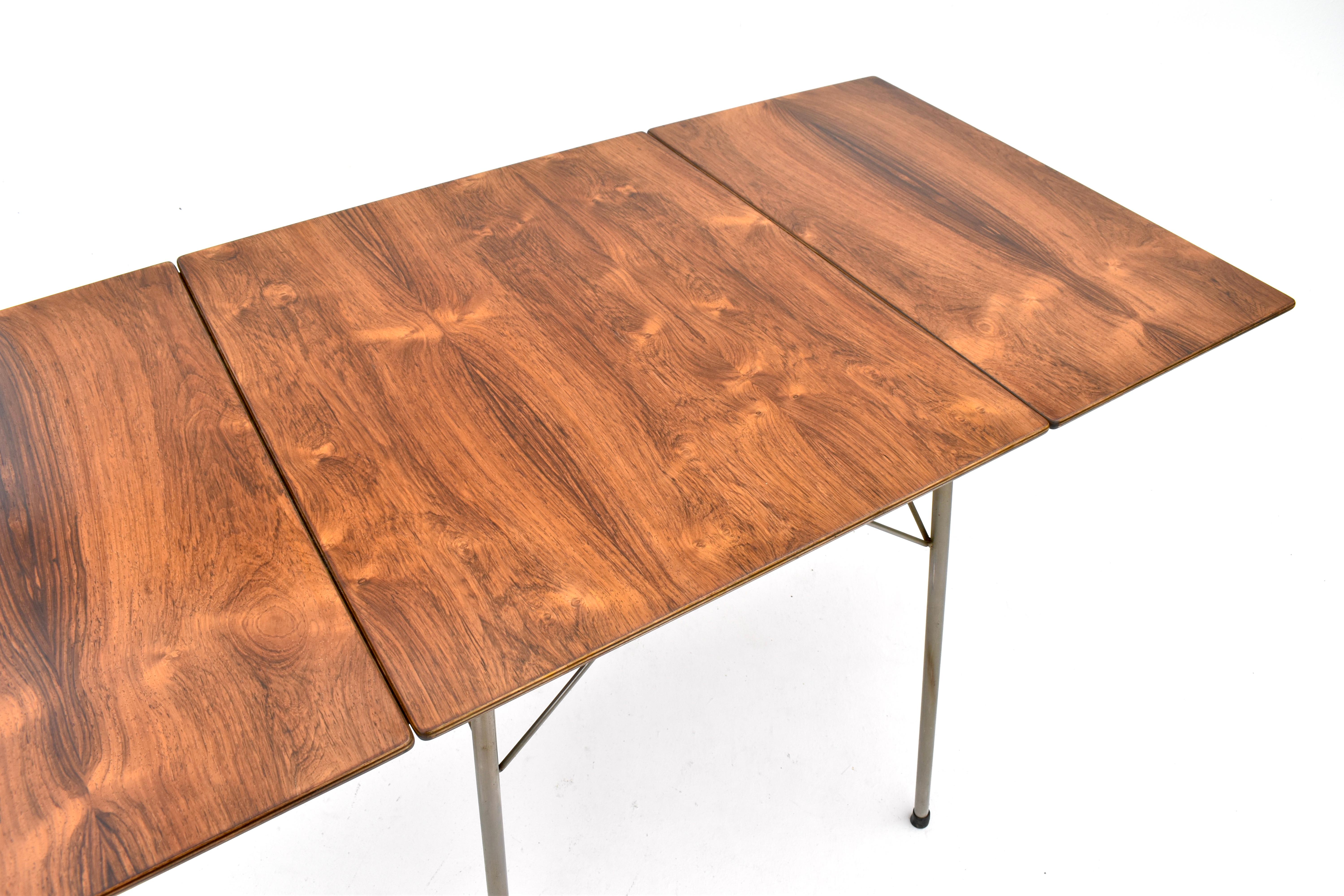 1960s Arne Jacobsen Rosewood Dining Table For Fritz Hansen en vente 4