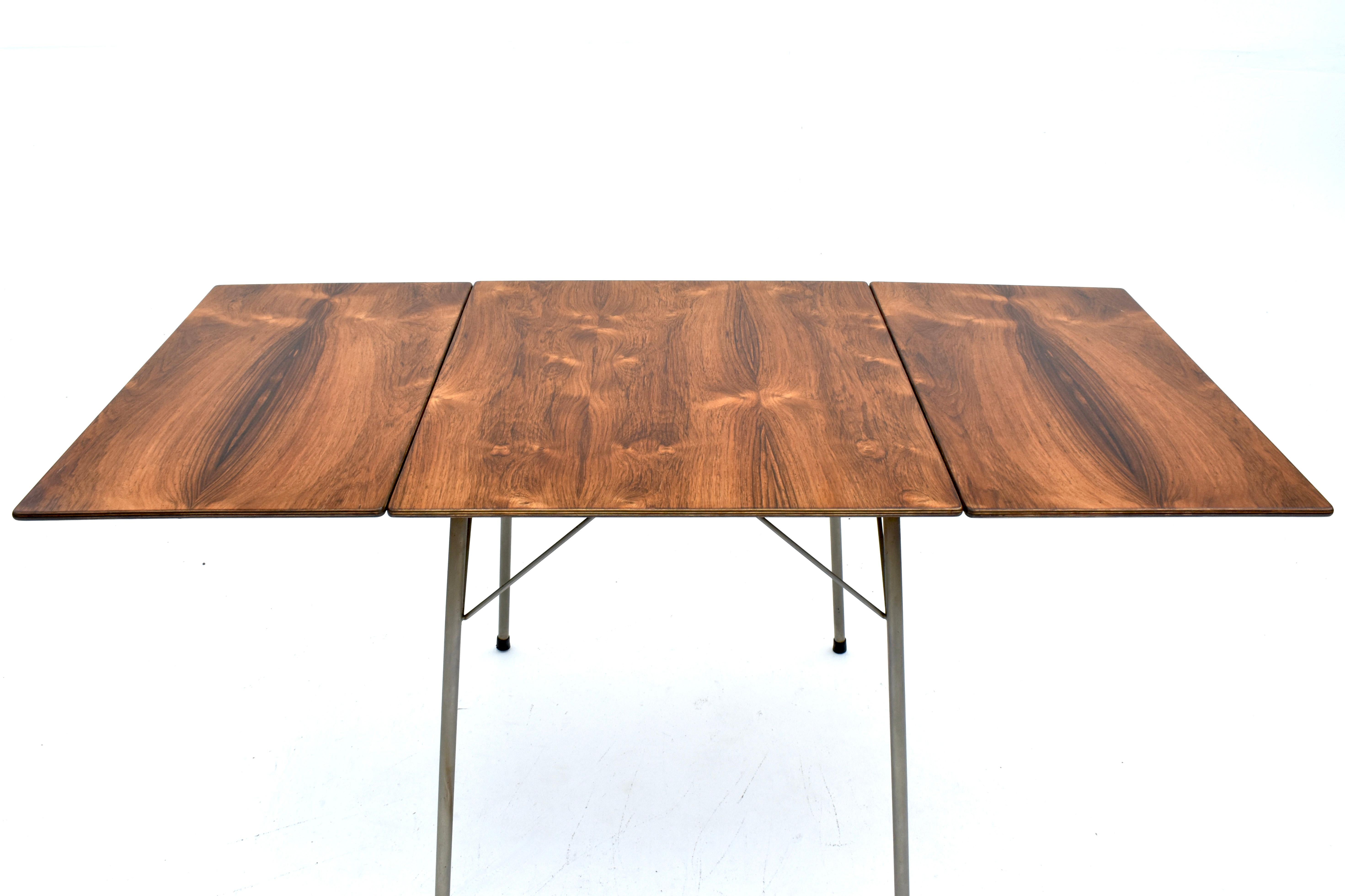 Danois 1960s Arne Jacobsen Rosewood Dining Table For Fritz Hansen en vente