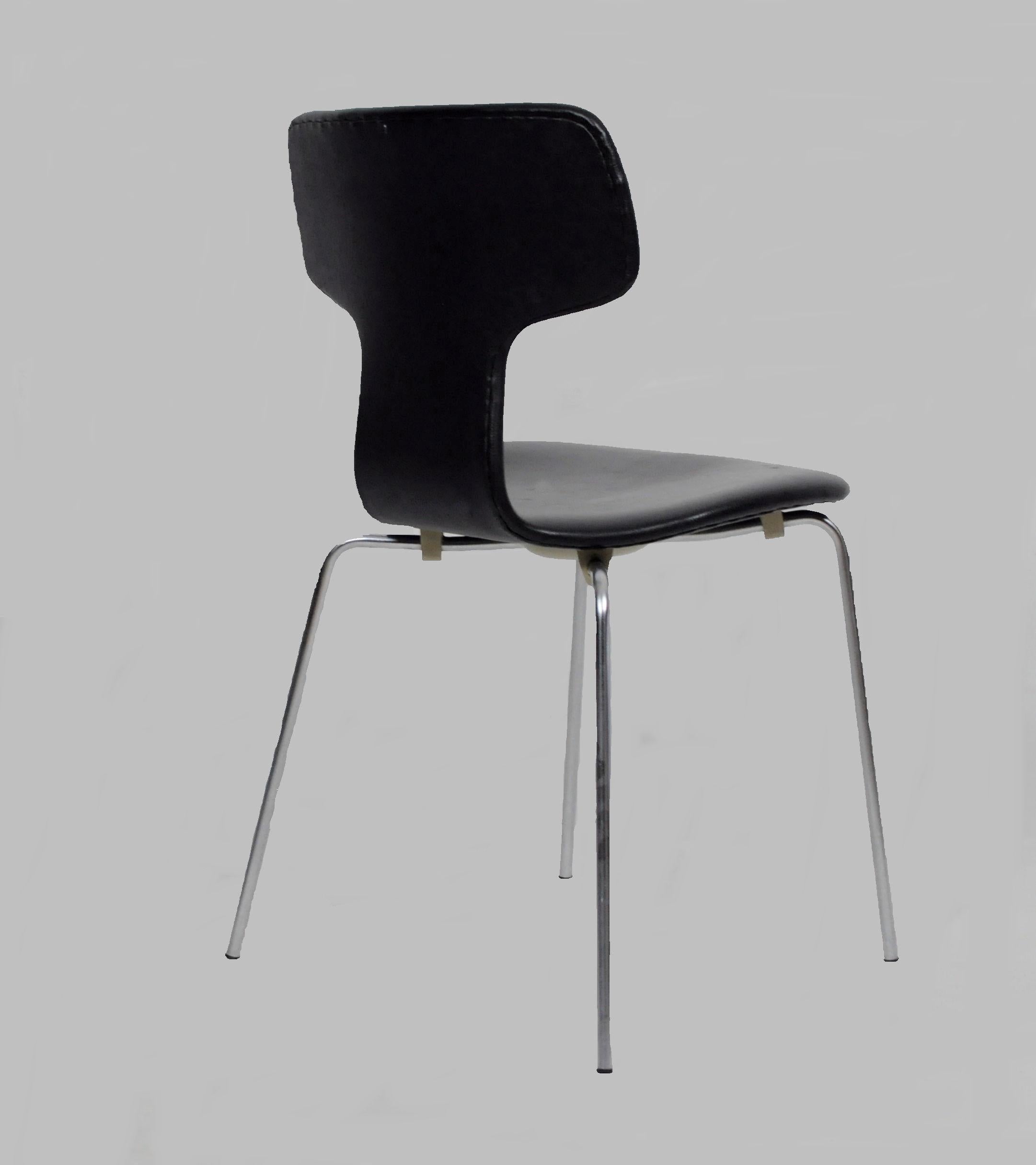 1960er Jahre Arne Jacobsen Satz von sechs T-Stühlen oder Hammerstühlen von Fritz Hansen (Edelstahl) im Angebot