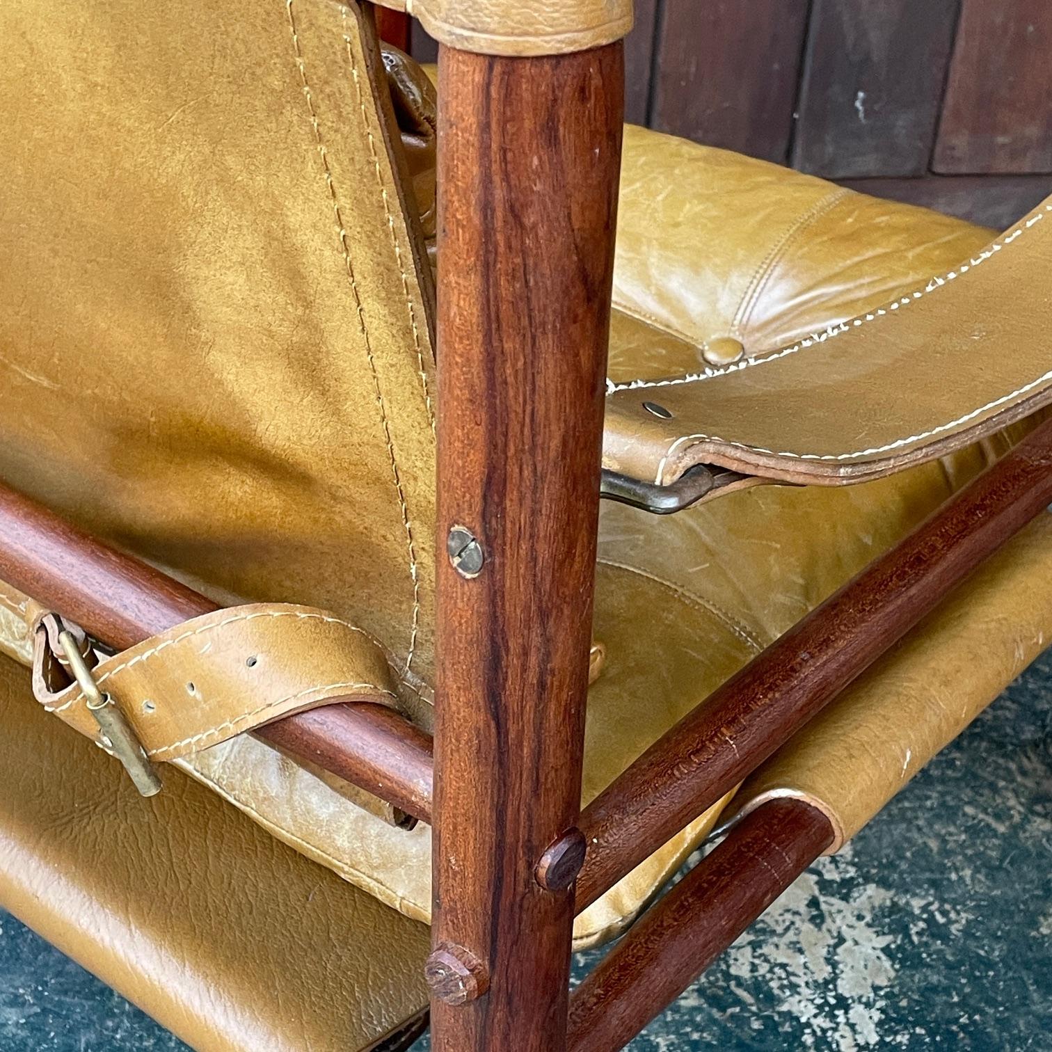 Milieu du XXe siècle 1960 Arne Norells Rosewood Leather Sling Sirocco Safari Lounge Chair Mid-Century (Chaise longue Sirocco Safari) en vente