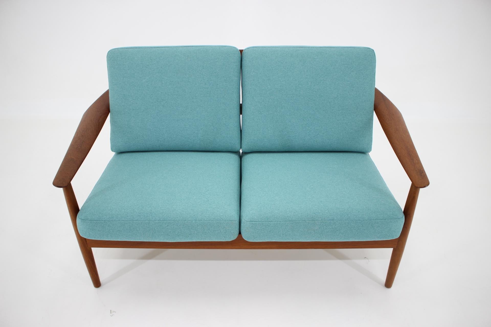 Danish 1960s Arne Vodder 2-Seat Sofa for France & Søn, Denmark