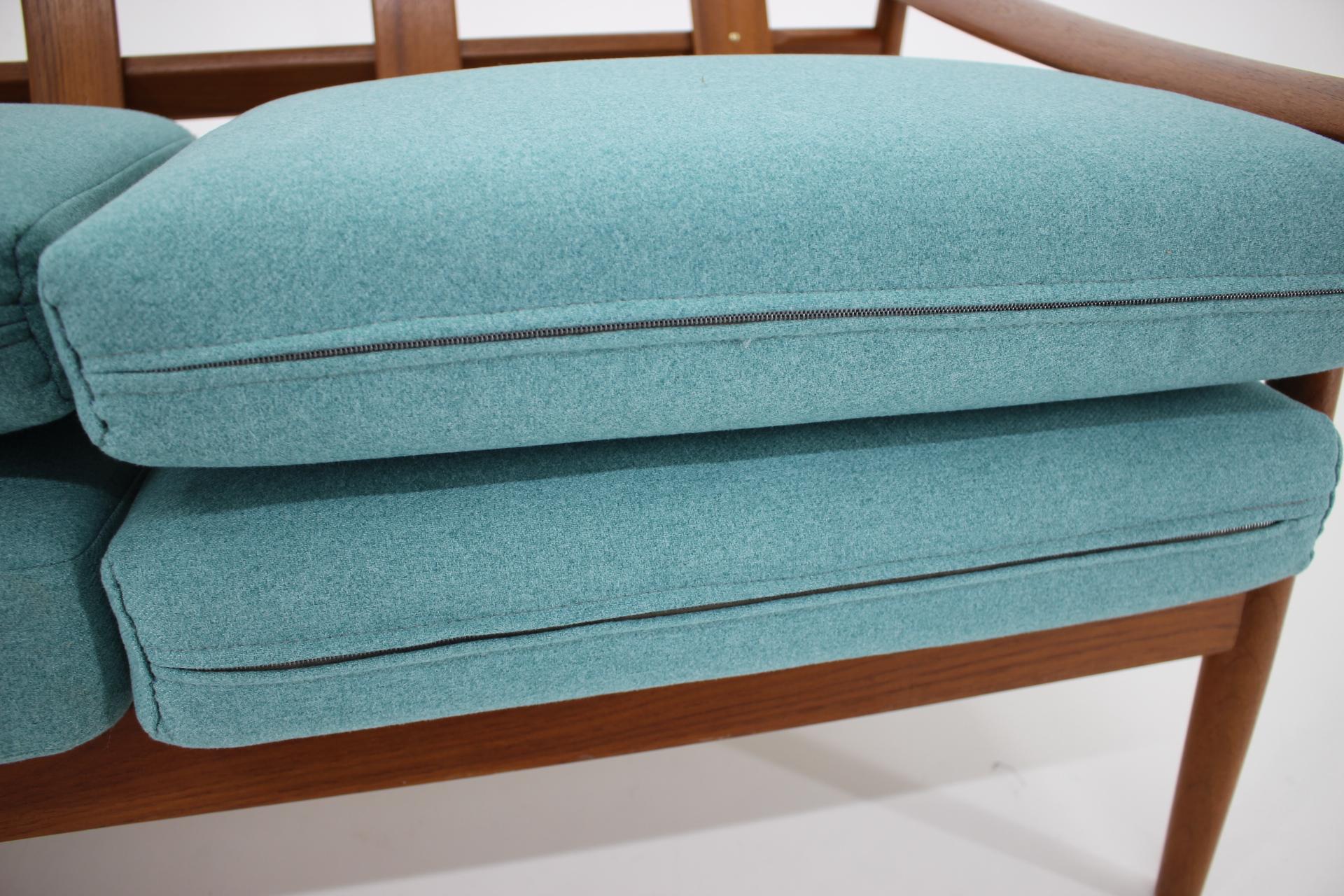 Fabric 1960s Arne Vodder 2-Seat Sofa for France & Søn, Denmark