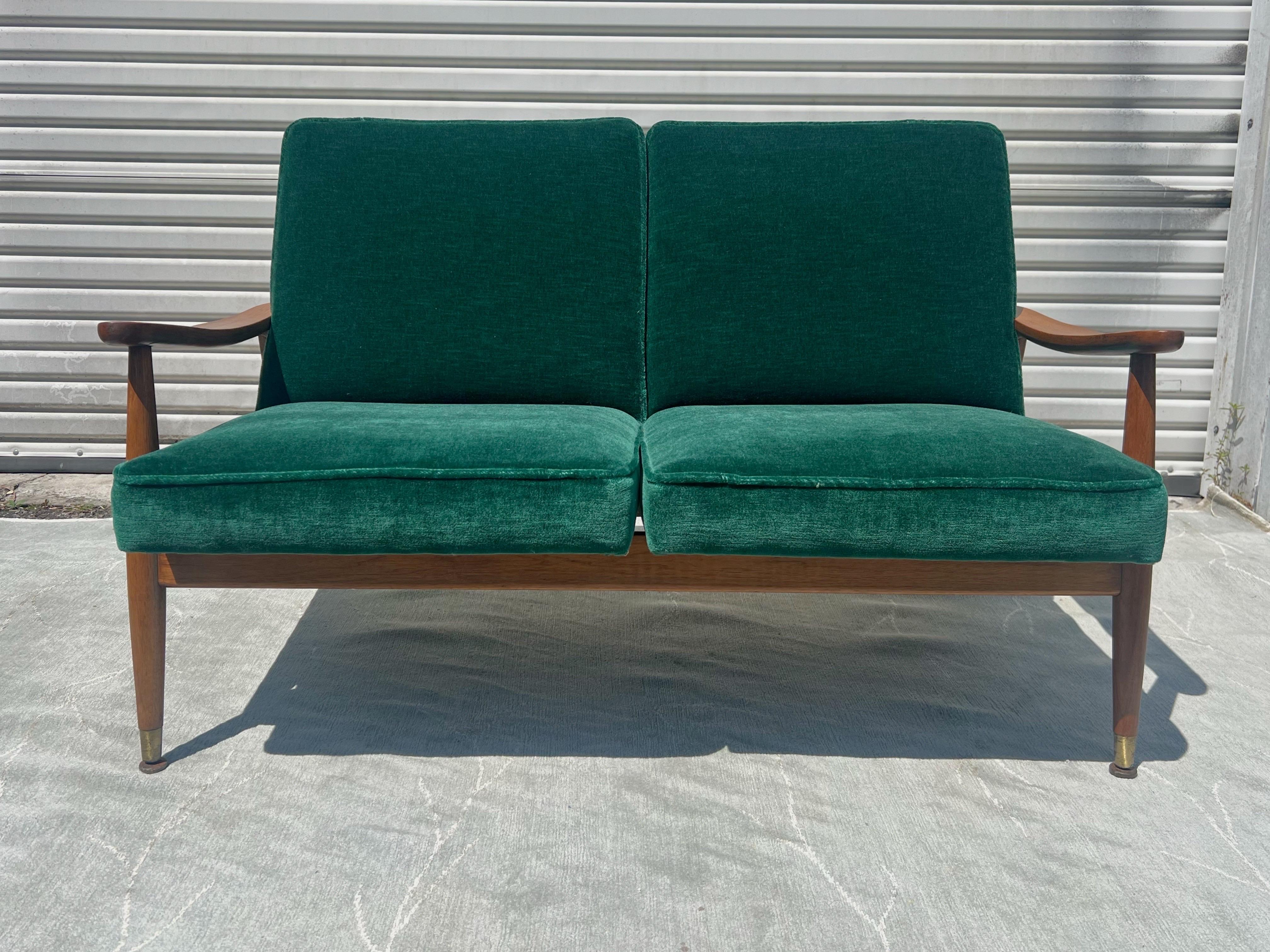 Unknown 1960s Arne Vodder Attributed 2 Seater Lounger Sofa in Green Mohair For Sale