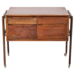 Armadio a rotelle o cassettiera da cucito in teak di Arne Vodder del 1960
