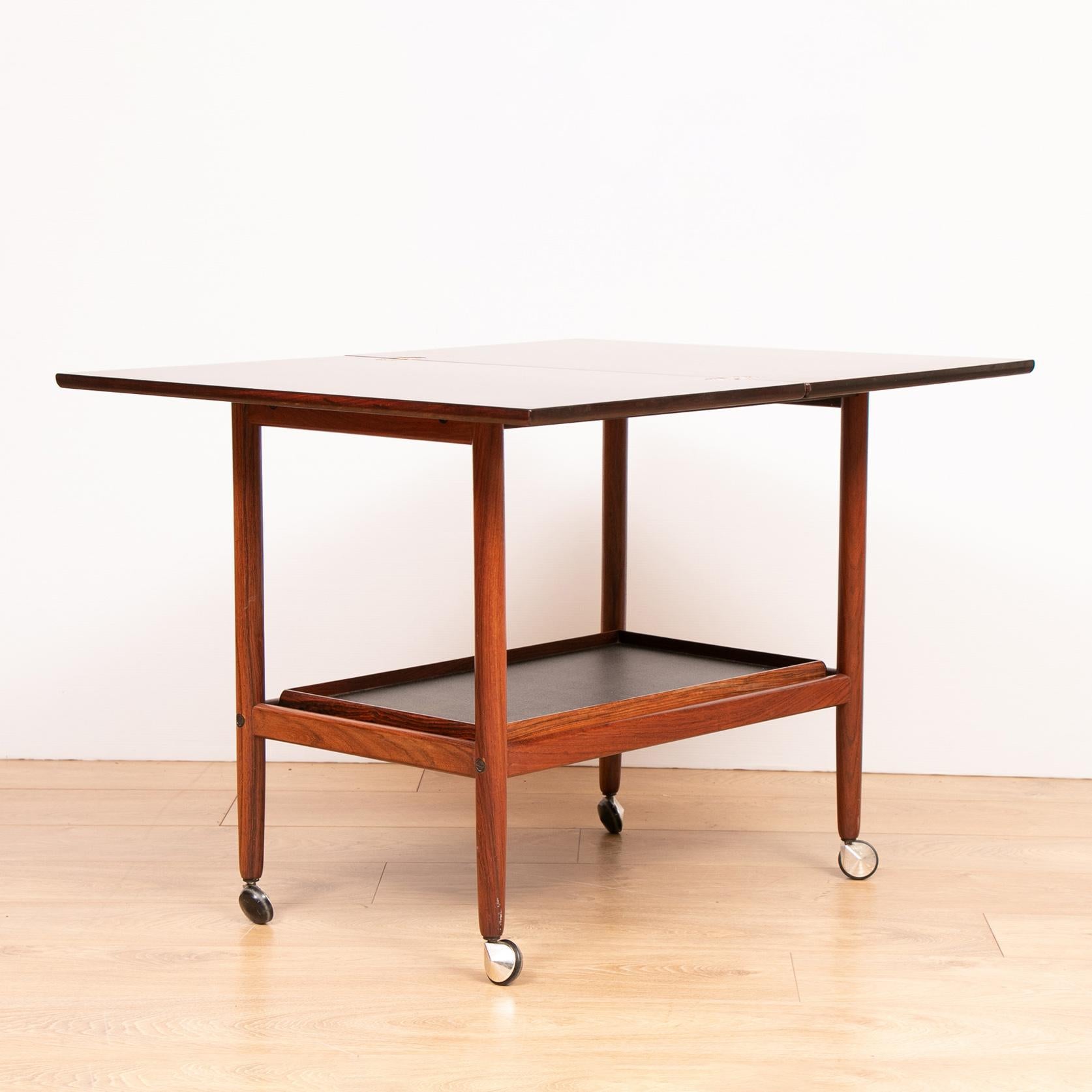 1960s Arrebo Møbler Danish Rosewood Folding Top Serving Trolley Bar Cart In Good Condition In London, GB