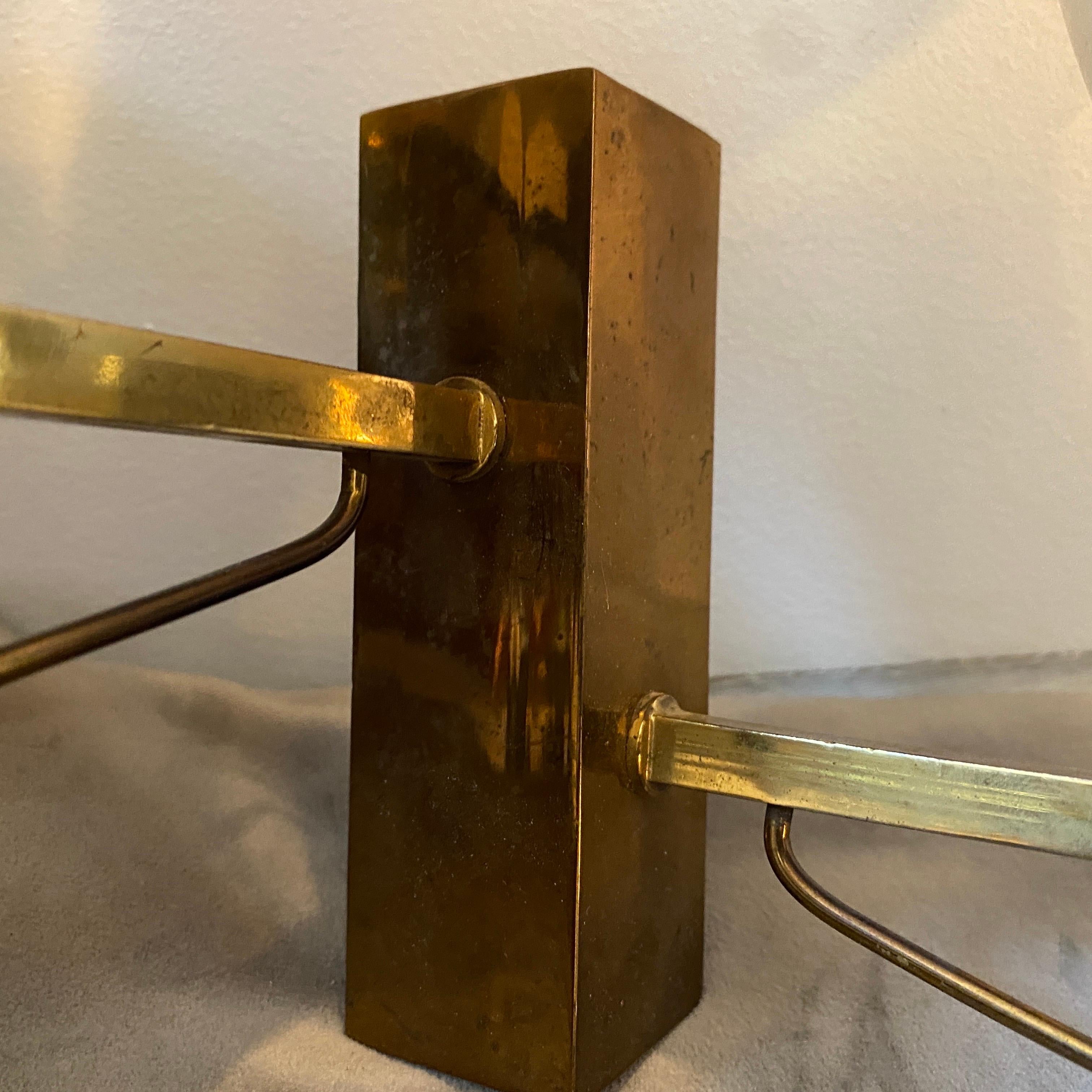 1960s Arredoluce Style Brass and Glass Mid-Century Modern Italian Wall Sconces For Sale 6