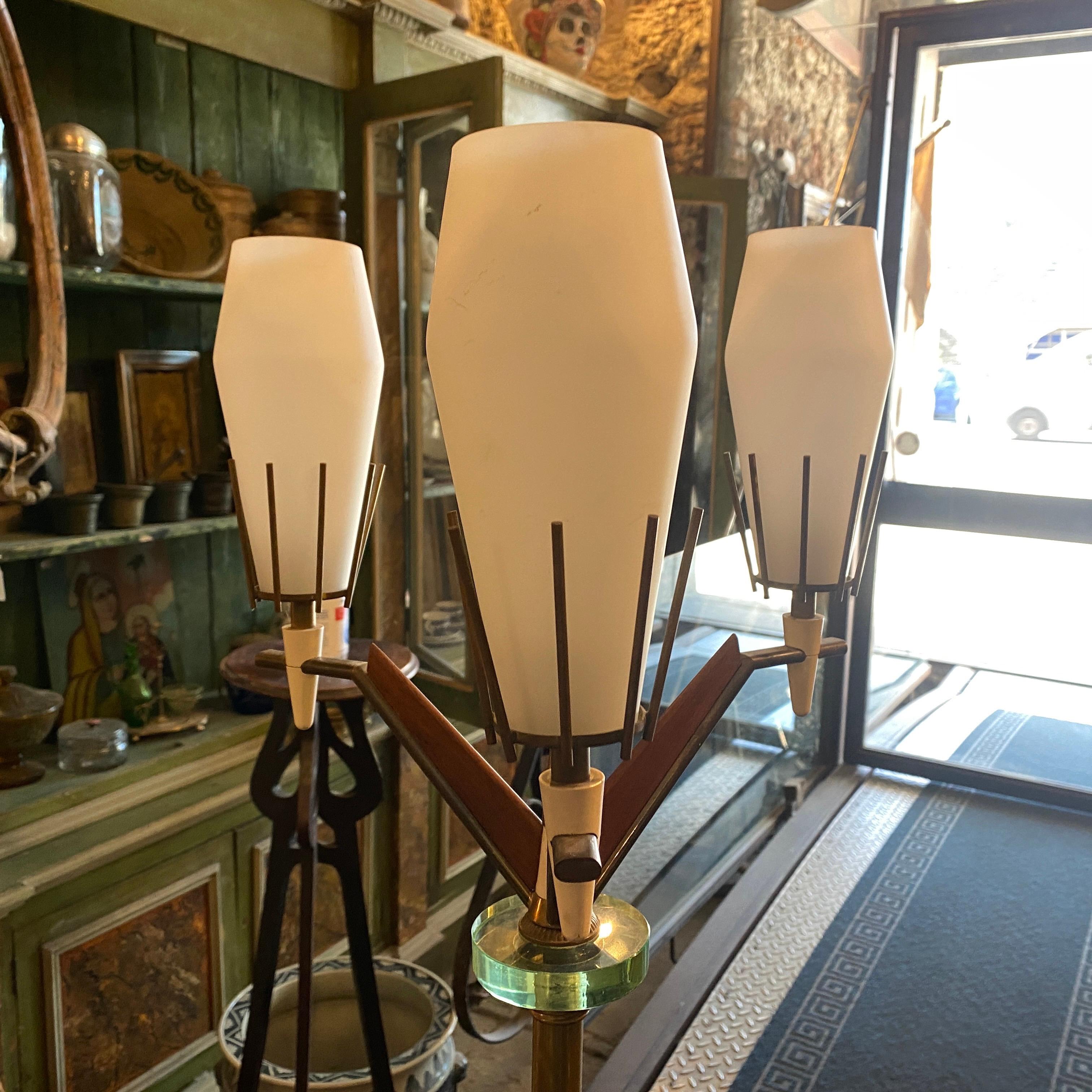 1960er Arredoluce Mid-Century Modern Stehlampe aus Messing, Marmor und Glas im Zustand „Gut“ im Angebot in Aci Castello, IT