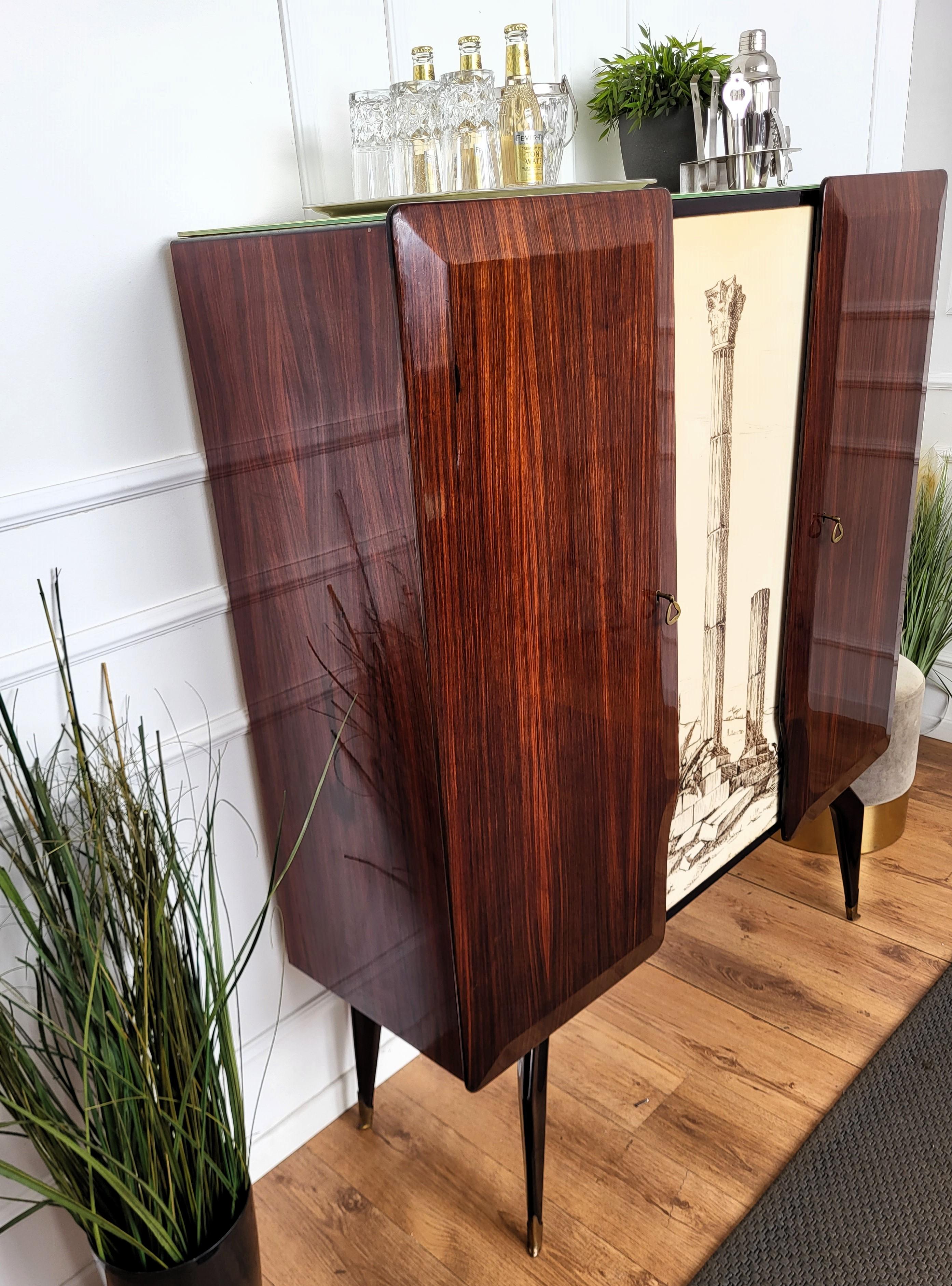 20ième siècle 1960s Art Deco Midcentury Italian Tall Wood Decorated Brass Dry Bar Cabinet en vente