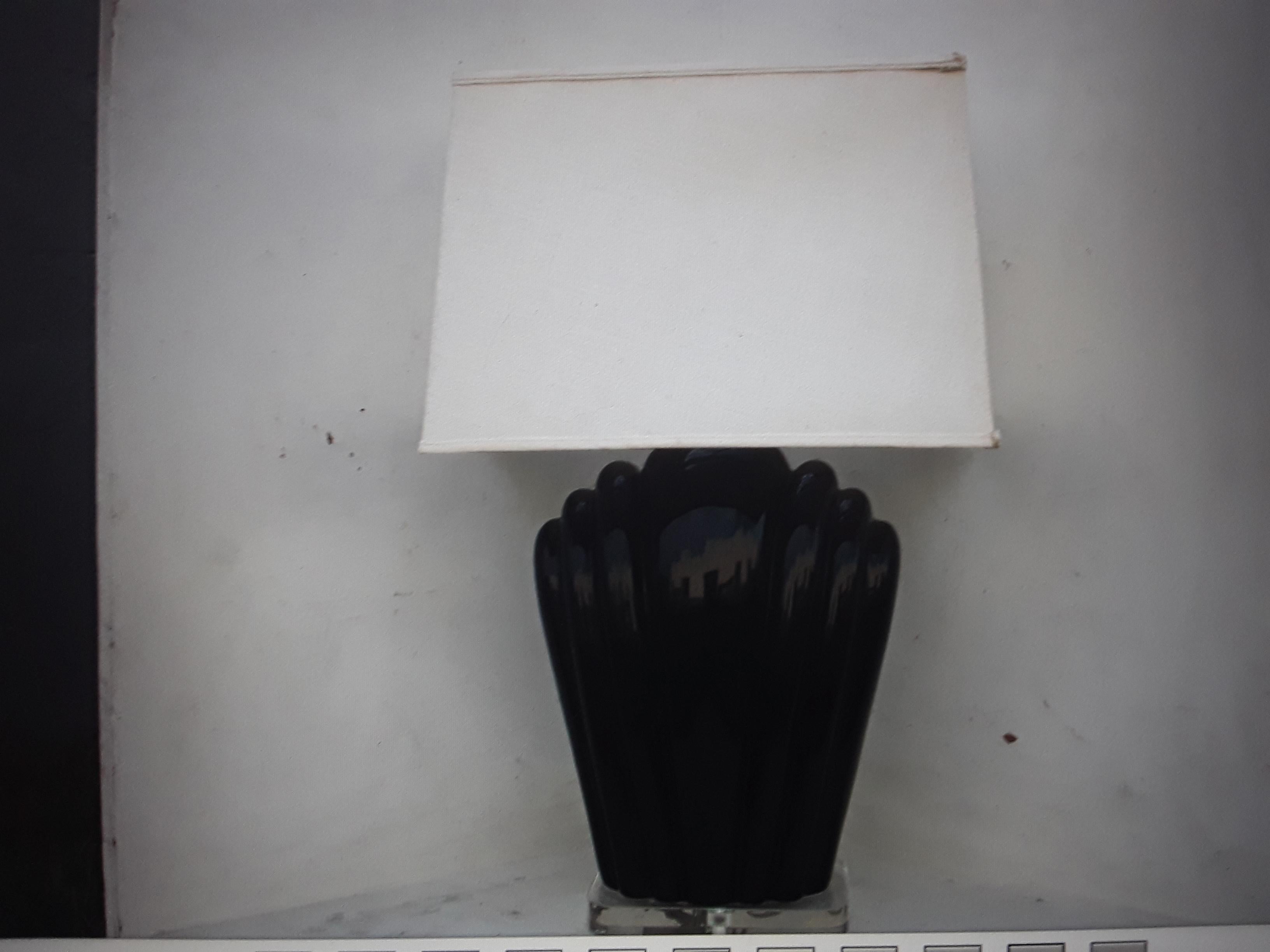 American 1960's Art Deco Style Glazed Black Ceramic Table Lamp on Lucite Base For Sale