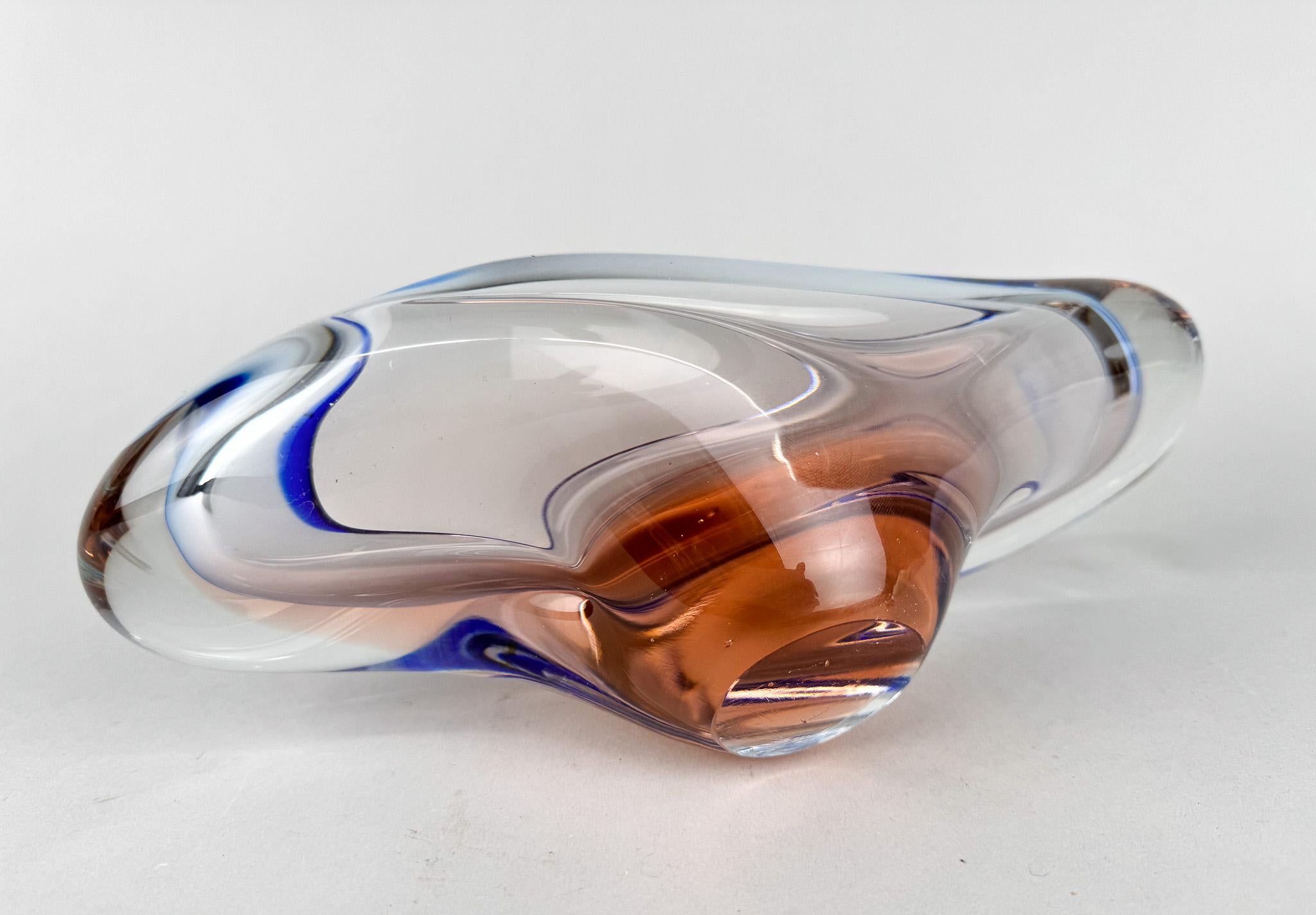 Cuenco de vidrio artístico de los años 60, Chribska Glassworks, Checoslovaquia Vidrio artístico en venta
