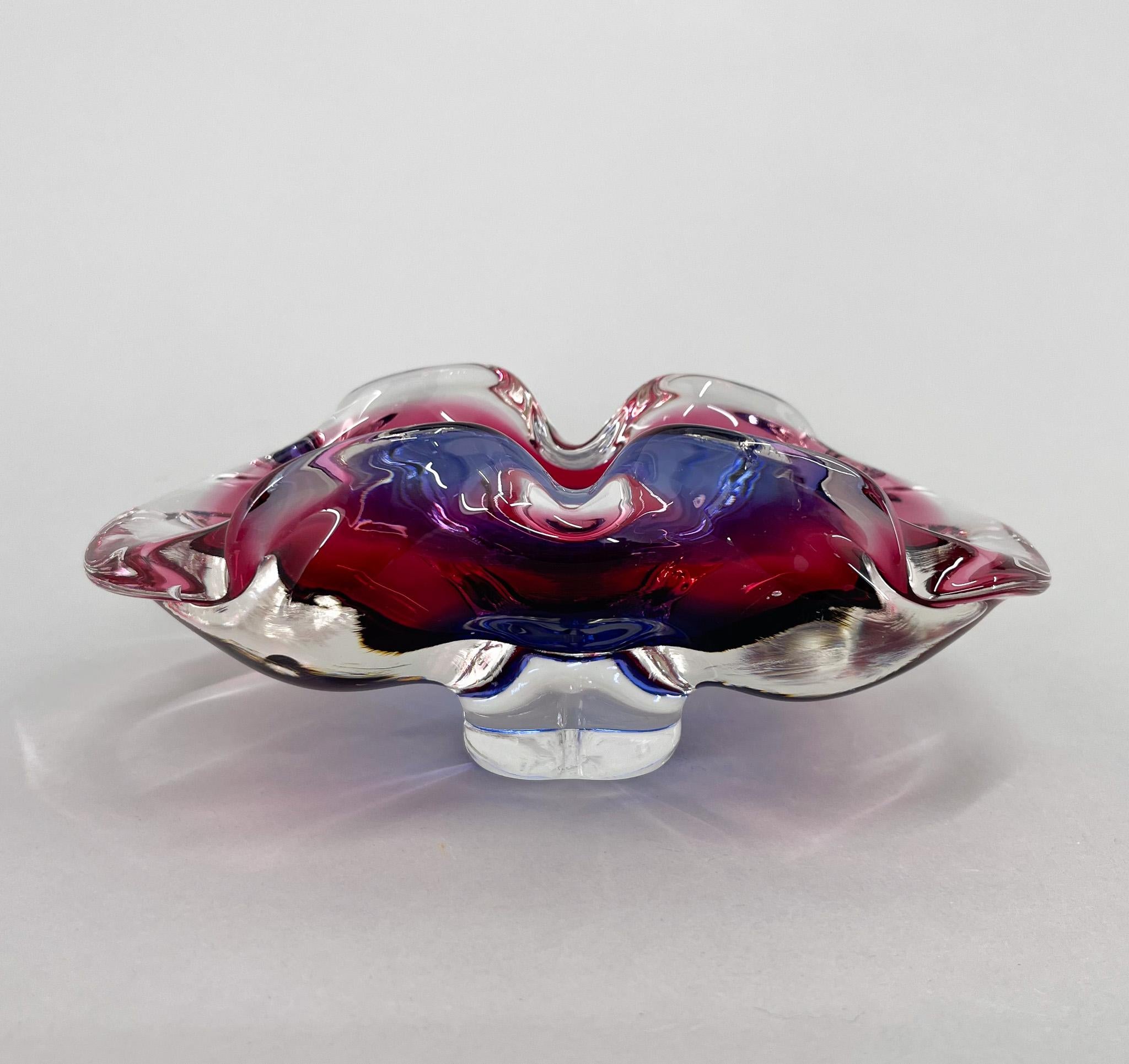 Mid-Century Modern 1960's Art Glass Bowl by Designer Josef Hospodka, Czechoslovakia For Sale