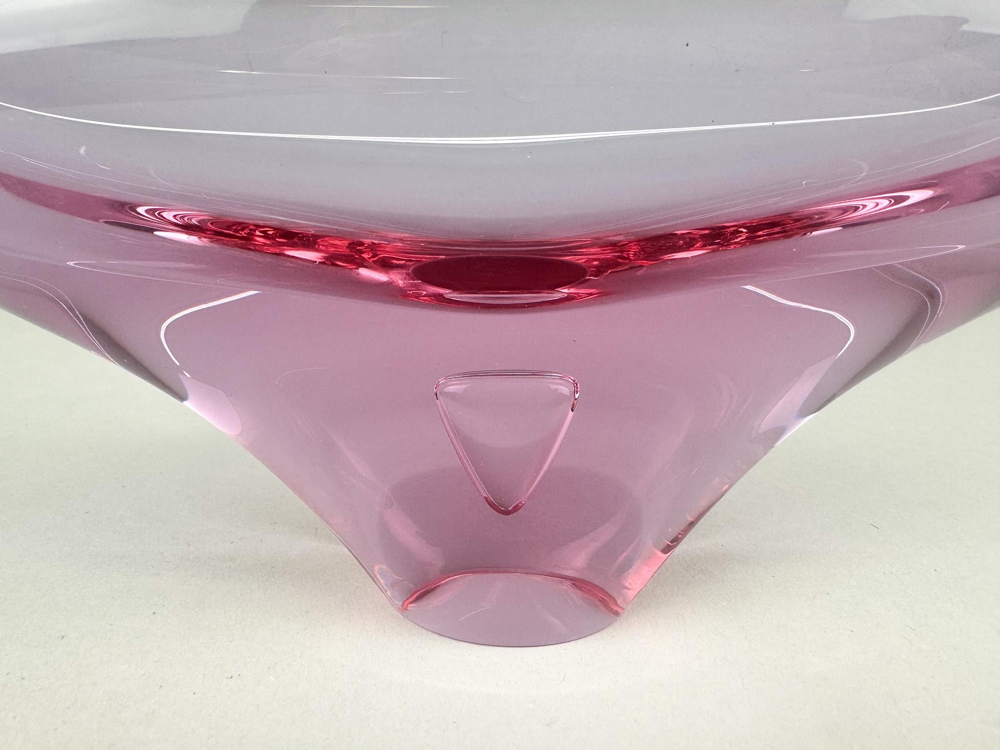 Verre d'art Bol en verre d'art des années 1960 du designer de verre Miloslav Klinger, Tchécoslovaquie en vente