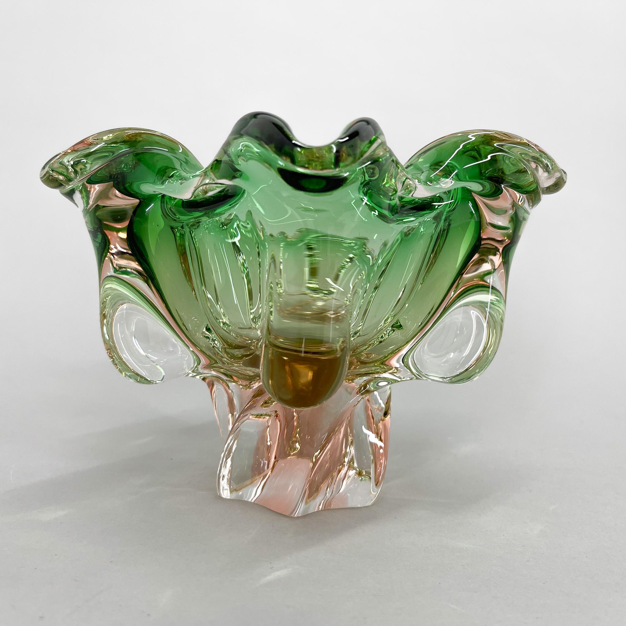 Mid-Century Modern 1960s Art Glass Bowl by Josef Hospodka for Chribska Glassworks, Czechoslovakia