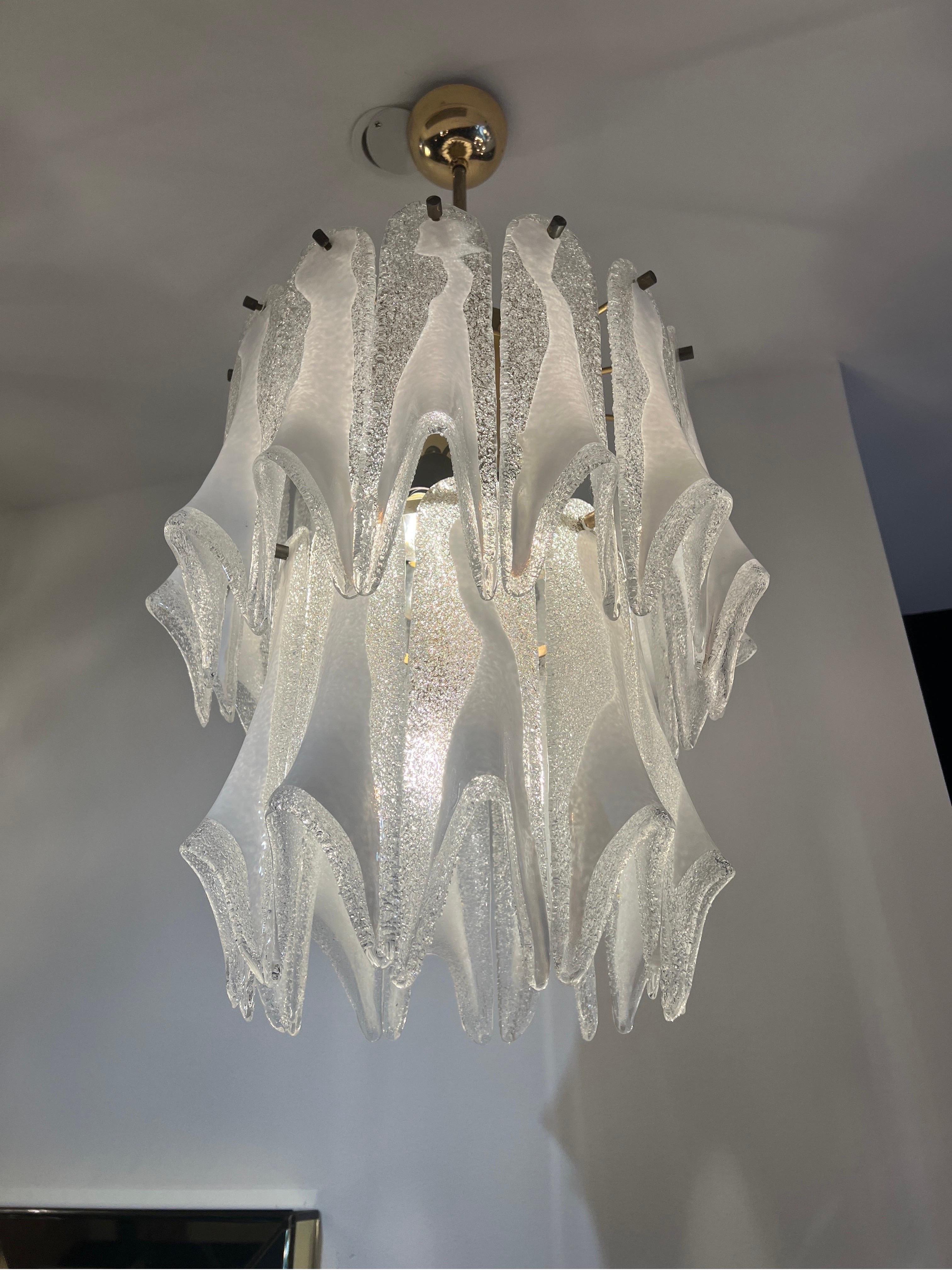 1960s art glass chandelier by Mazzega   In Good Condition For Sale In London, GB