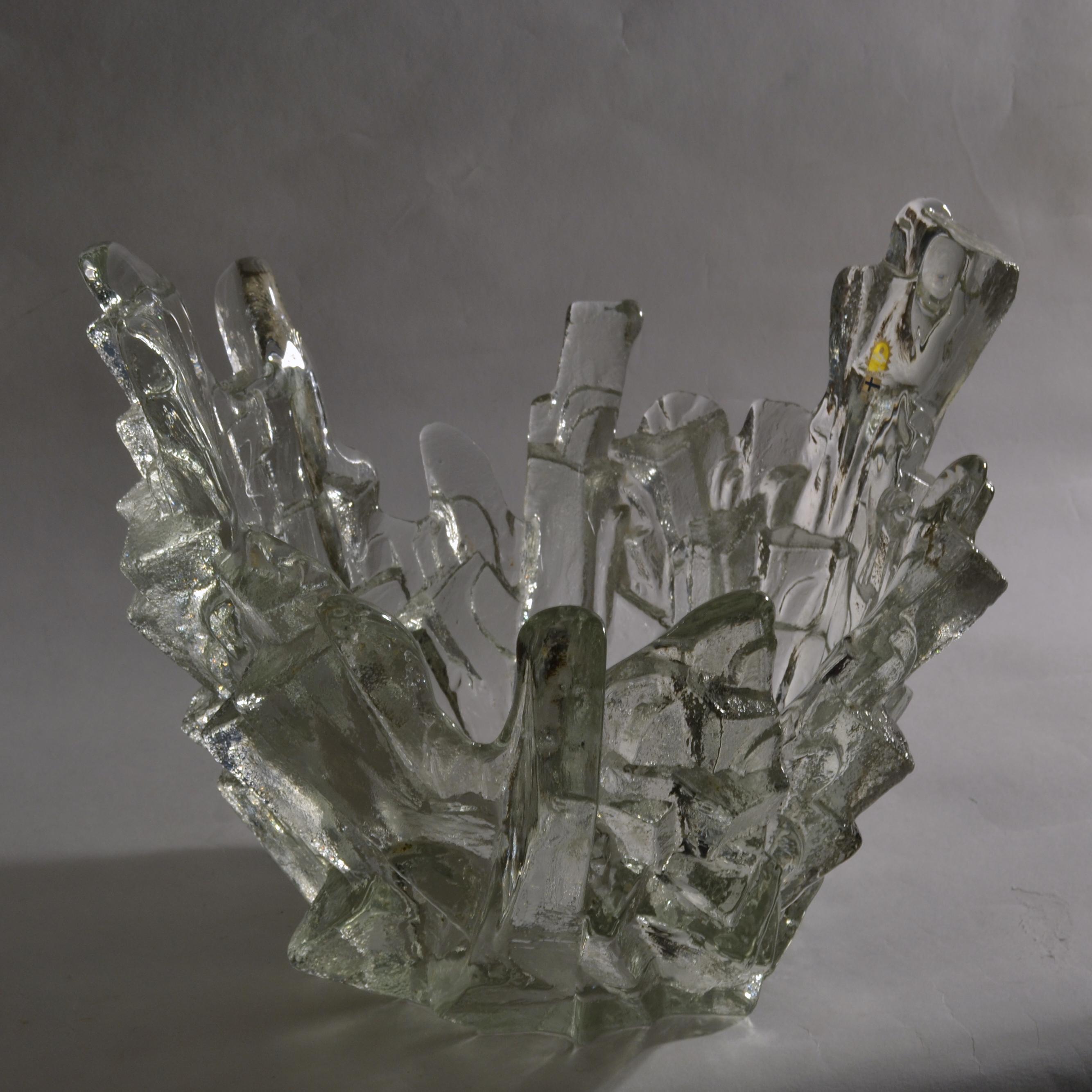 Hand-Crafted 1960s Art Glass Crystal Clear Bowl like Icicles by Santalahti, Humppila, Finland