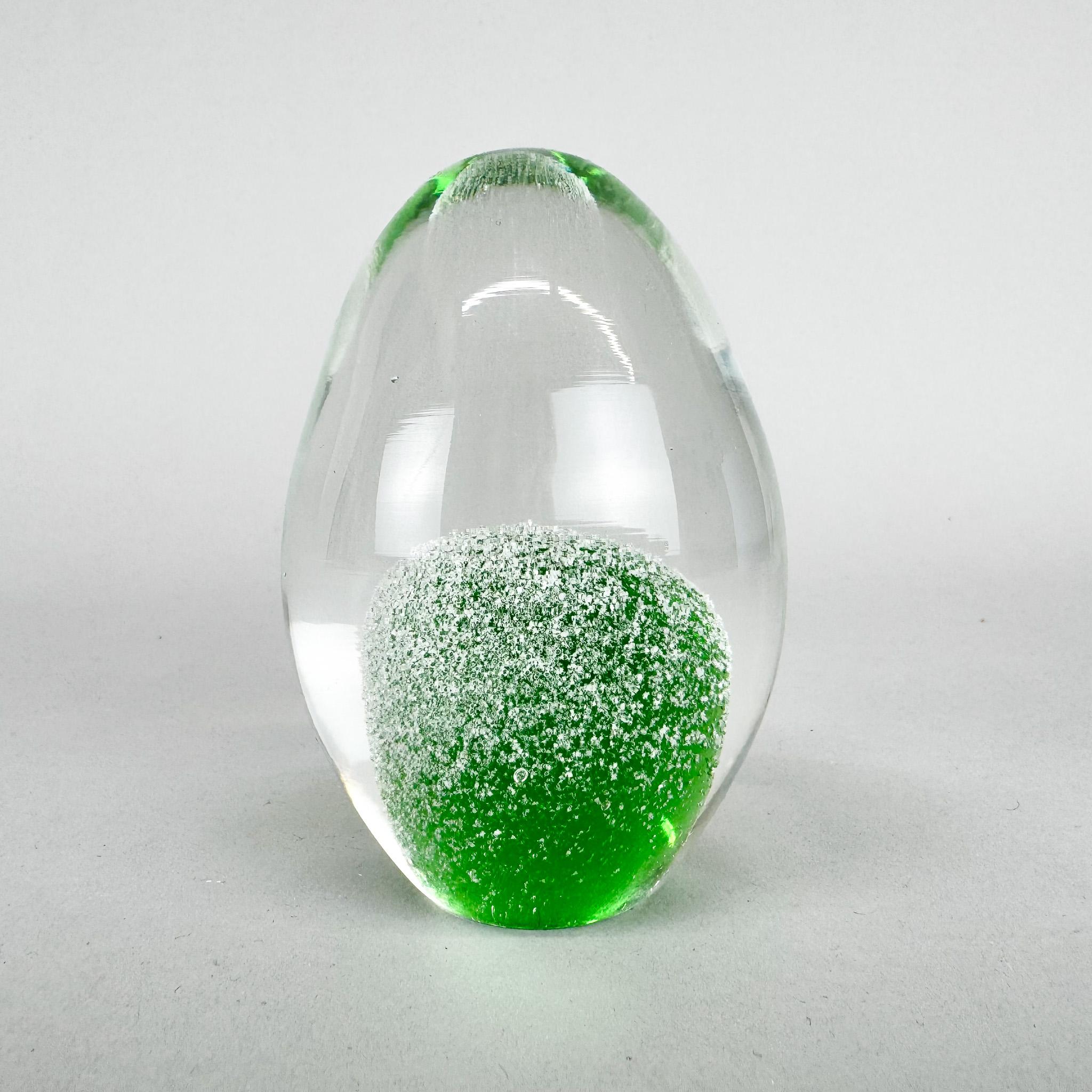 Mid-Century Modern 1960s Art Glass Paperweight, Czechoslovakia For Sale