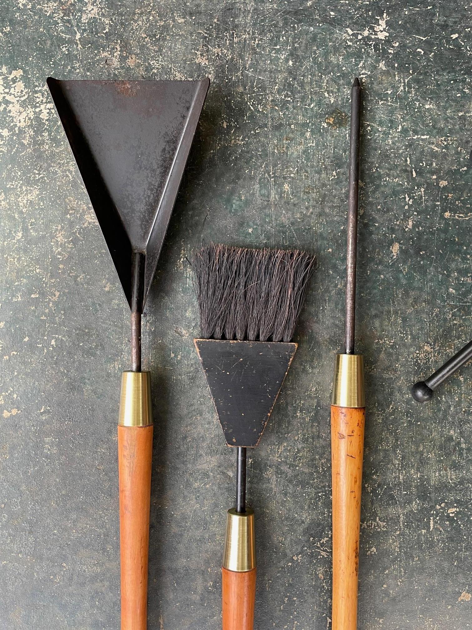 Kaminbesteck aus Ahornholz und schwarzem Eisen, Arthur Umanoff, 1960er Jahre, American Moderne, 1960er Jahre (Handgefertigt) im Angebot