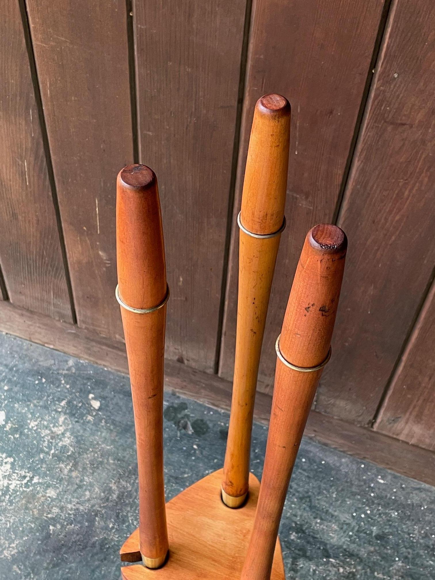 Kaminbesteck aus Ahornholz und schwarzem Eisen, Arthur Umanoff, 1960er Jahre, American Moderne, 1960er Jahre im Zustand „Relativ gut“ im Angebot in Hyattsville, MD