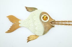 Collier à chaîne en corde avec pendentif poisson articulé des années 1960