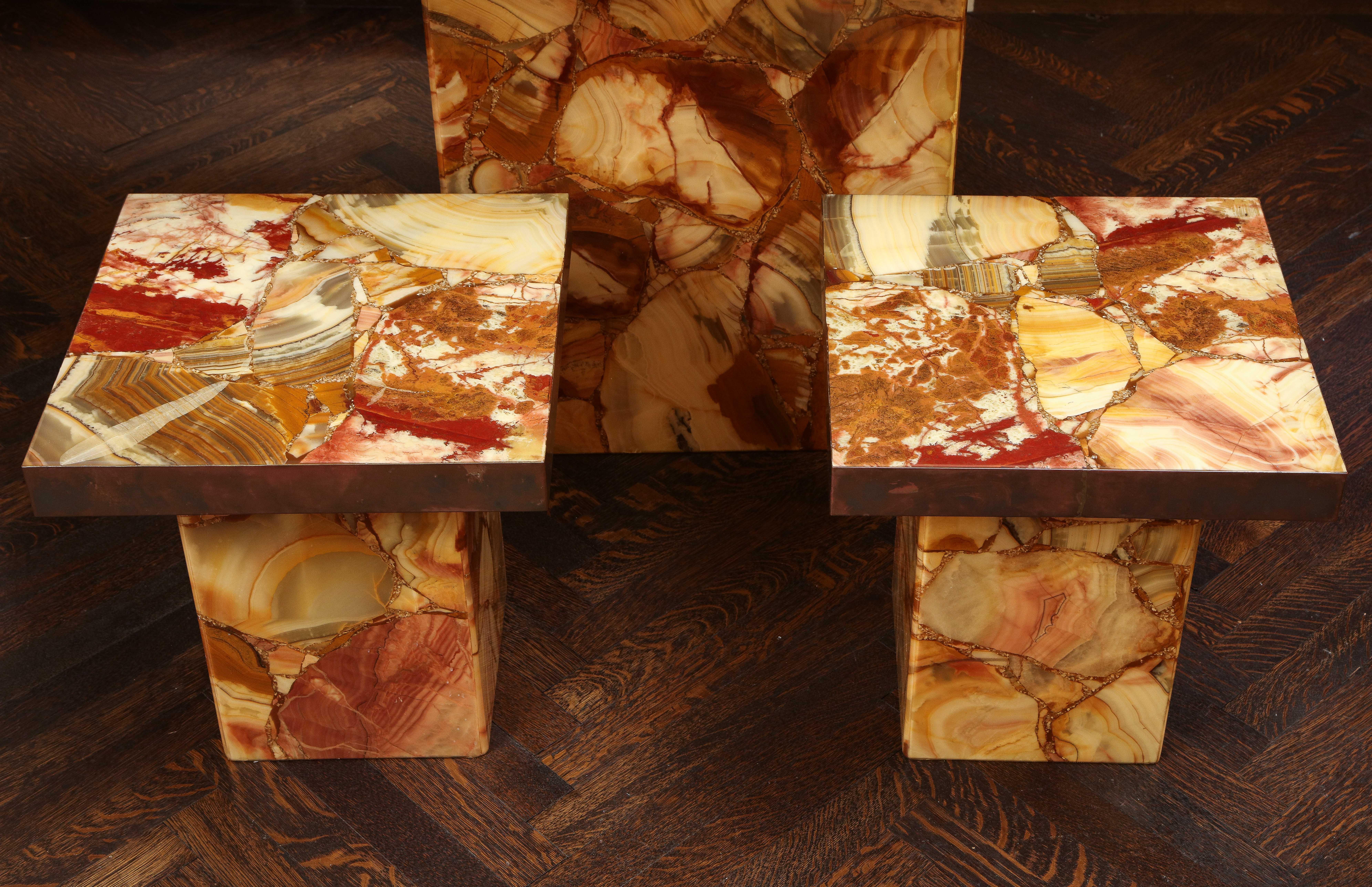1960s Arturo Pani Onyx Backgammon Table with Two Stools by Muller's of Mexico In Good Condition In Chicago, IL