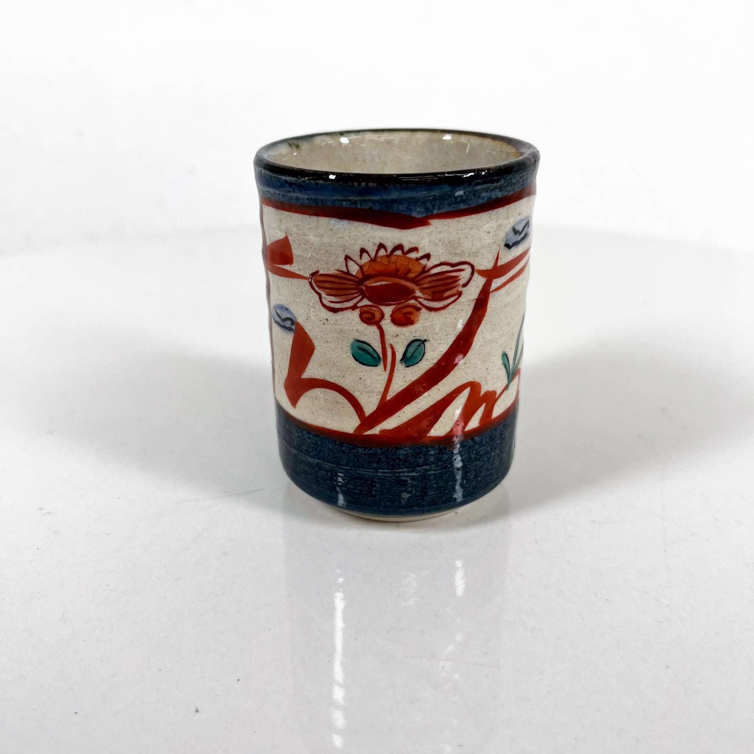 1960s Asian Art Pottery Decorative Oriental Modern Flower Cup In Good Condition For Sale In Chula Vista, CA