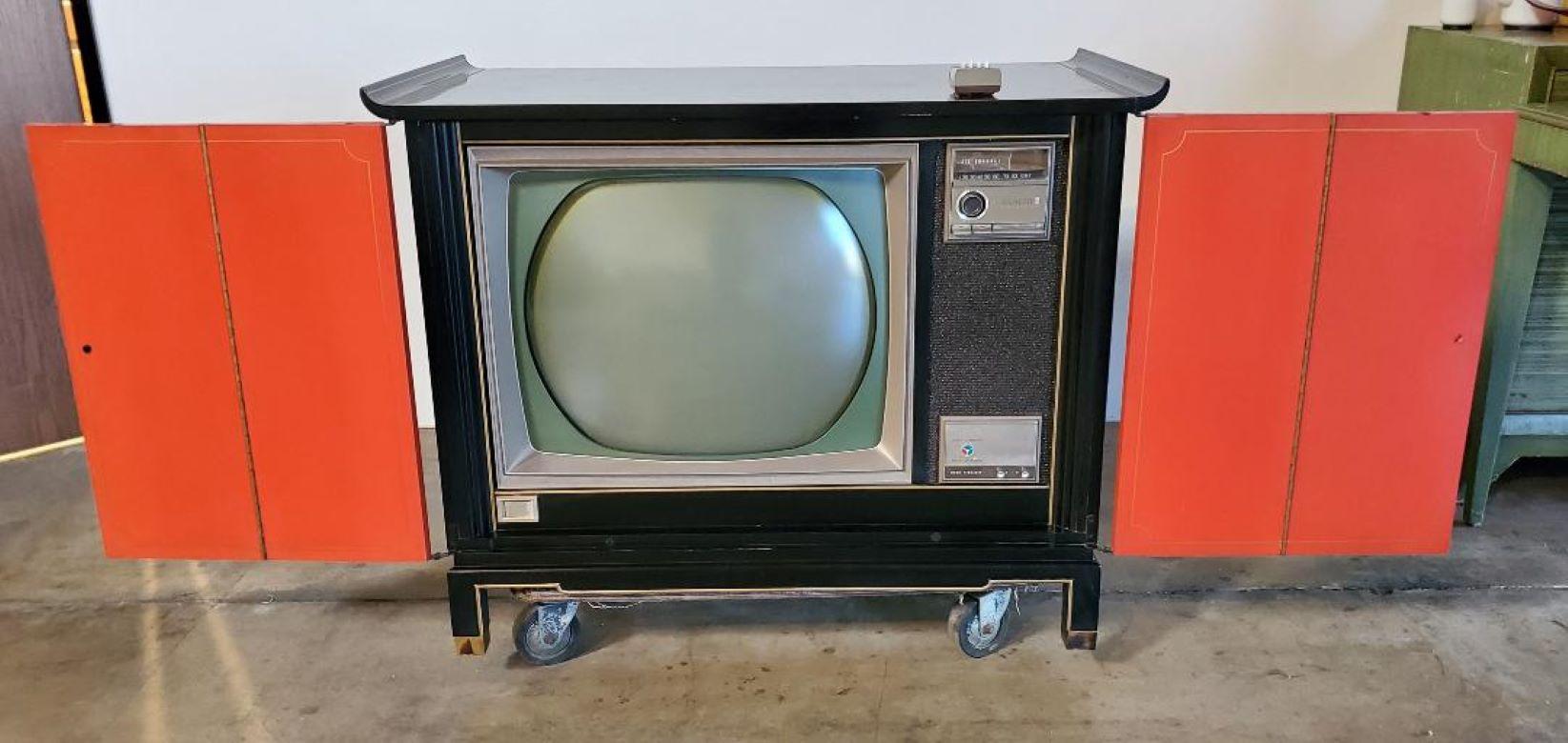 Mid-Century Modern 1960s Asian Modern Zenith Tv Cabinet For Sale