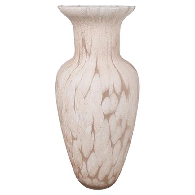 1960s Astonishing Antique Pink and White Vase in Murano Glass by Artelinea. 