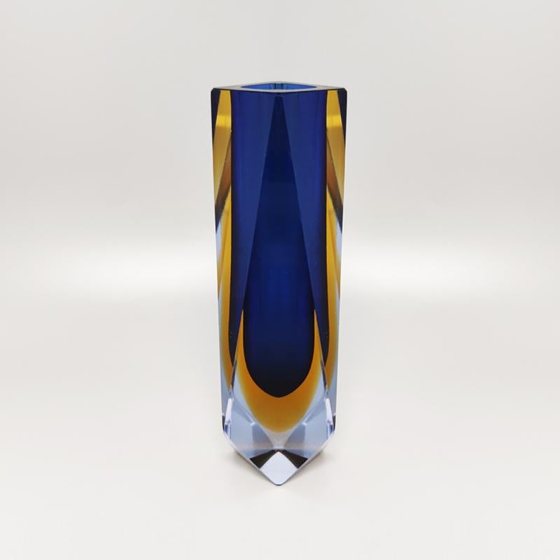 Mid-Century Modern 1960s Astonishing Blue Vase By Mandruzzato, Made in Italy For Sale