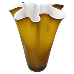 Vaso "Fazzoletto" degli anni '60 di Ca' Dei Vetrai in vetro di Murano.