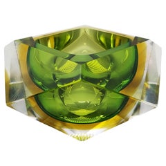 Asombroso cenicero o vide poche verde de los años 60 por Flavio Poli para Seguso